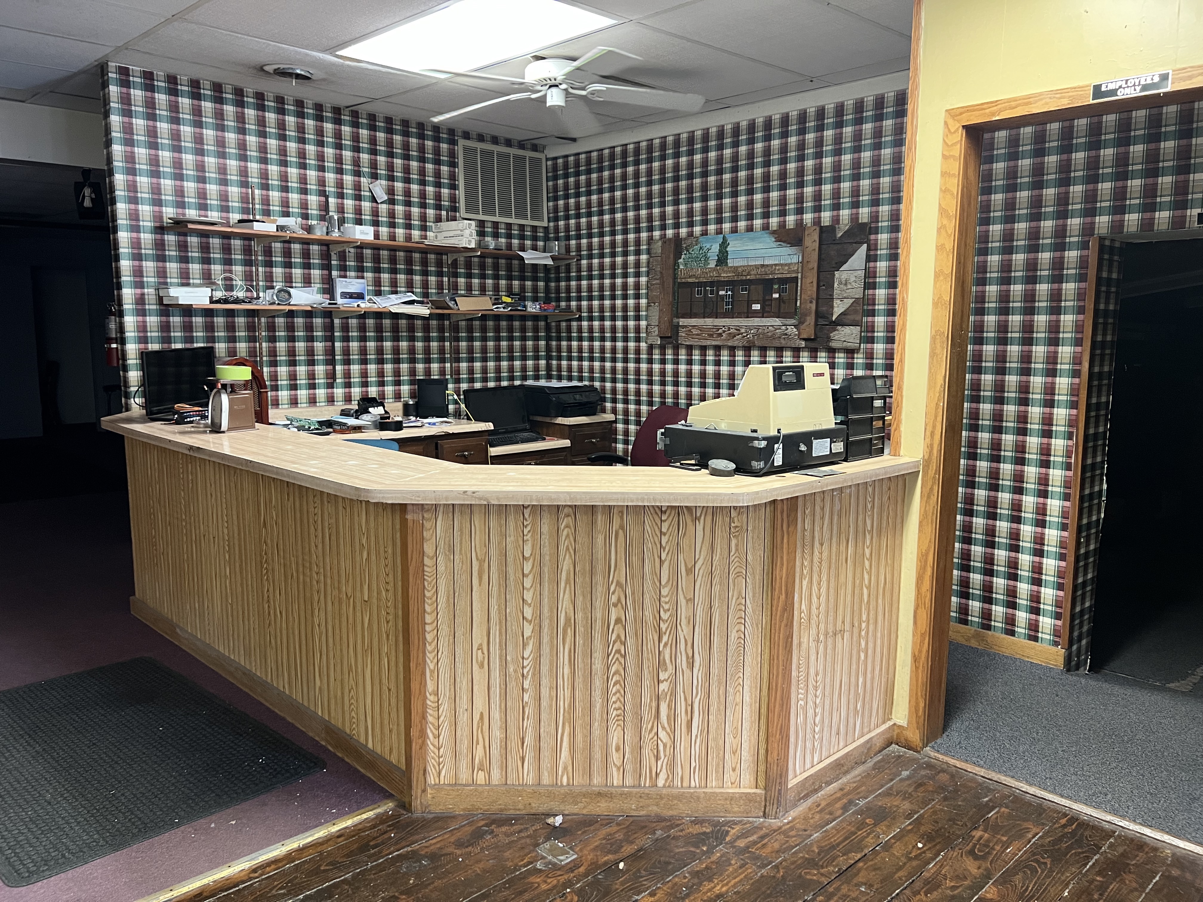 Commercial Property in Newton, IA, 1000 1st Avenue East, Newton, IA 50208