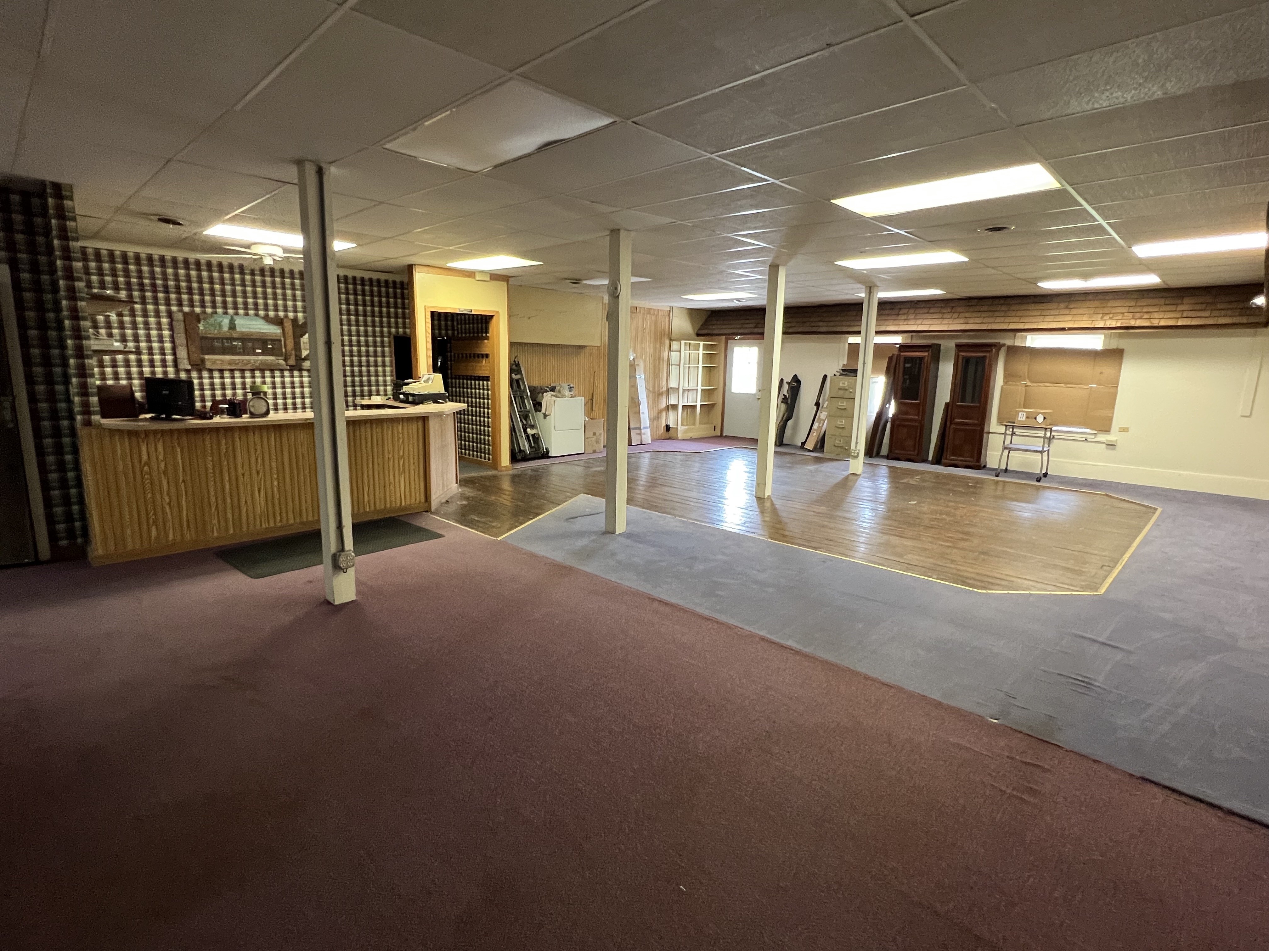Commercial Property in Newton, IA, 1000 1st Avenue East, Newton, IA 50208