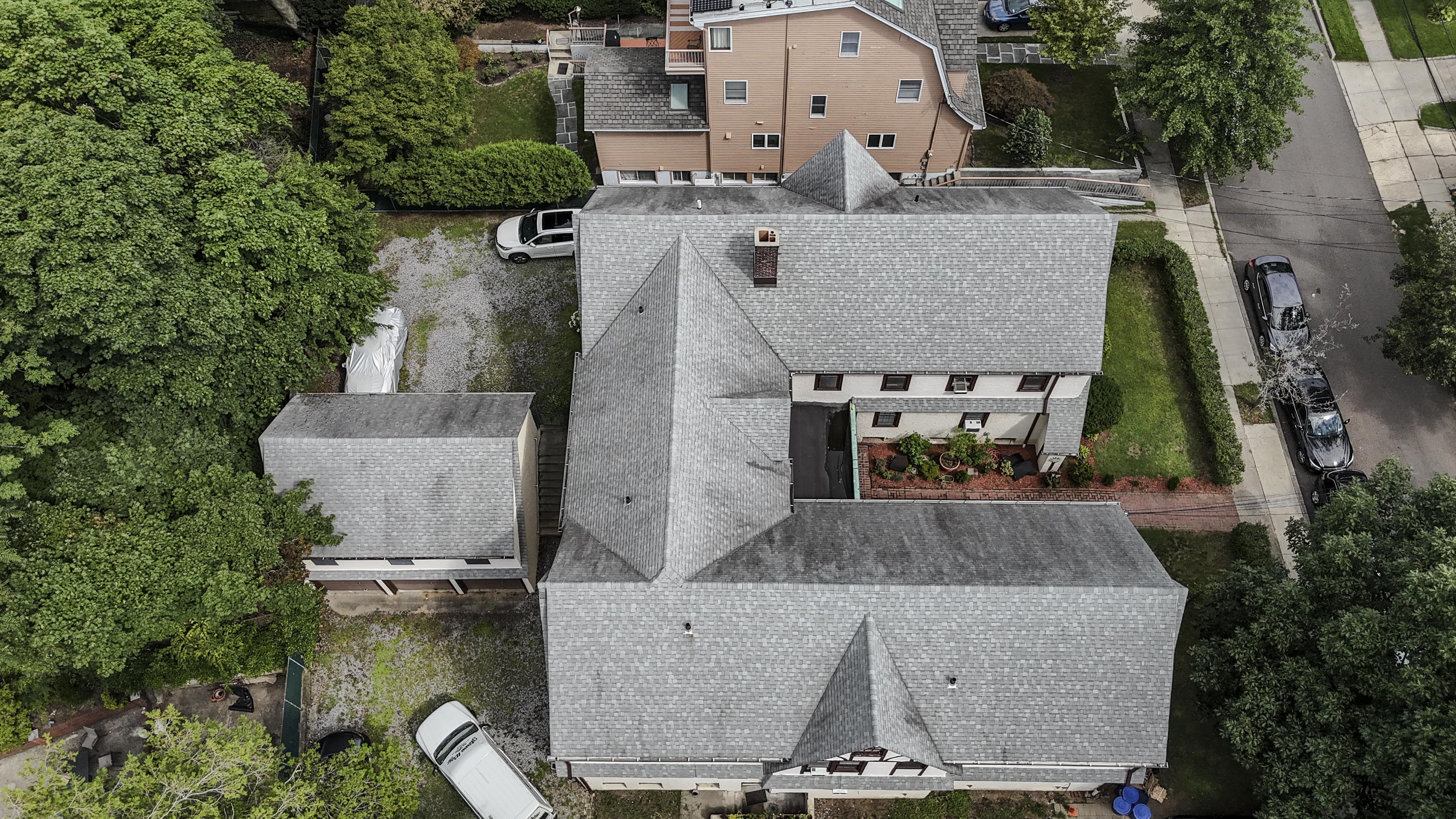 43-20 Hamilton Place, Douglaston NY 11363, 43-20 Hamilton Place, Queens, NY 11363