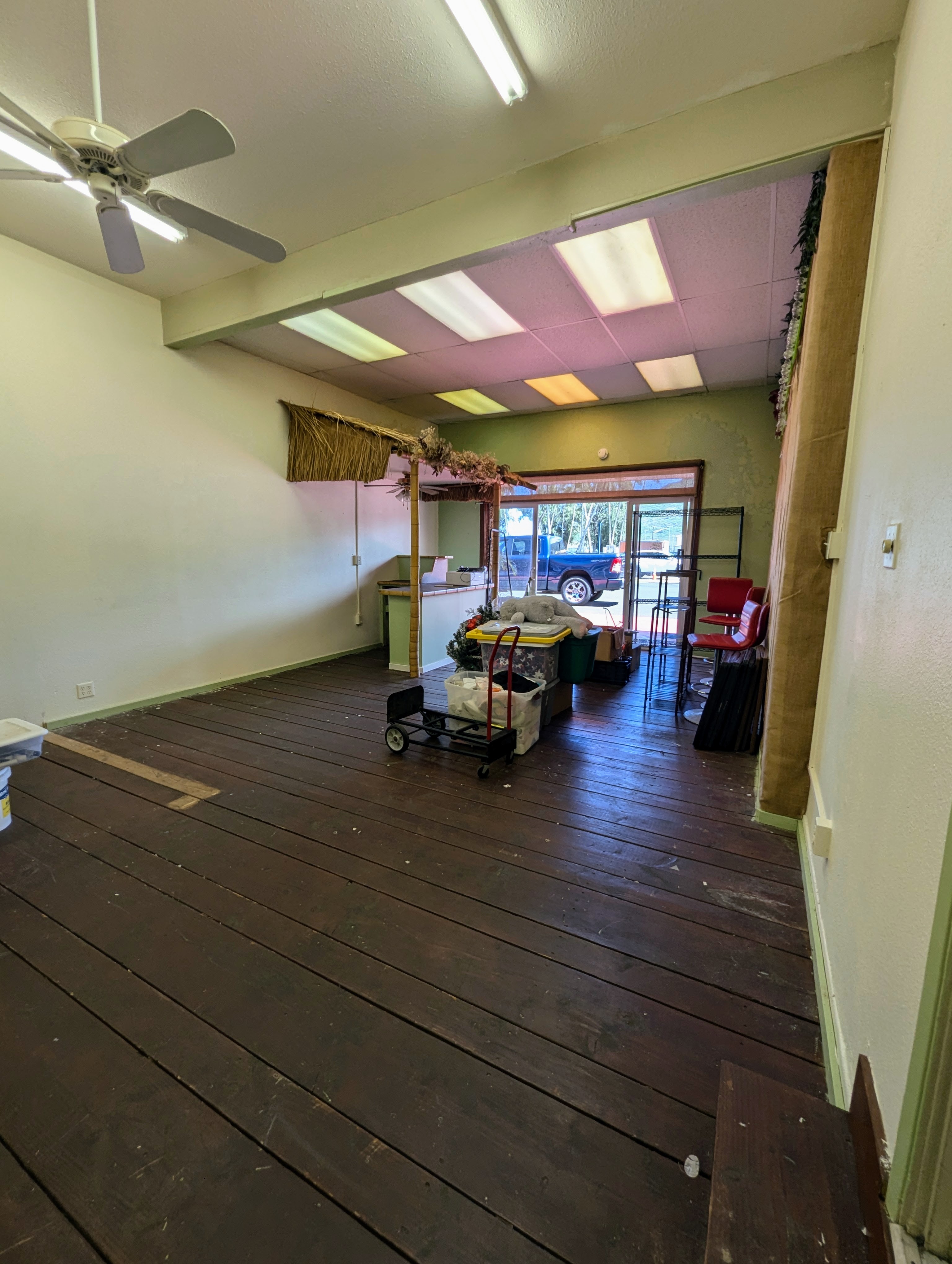 Aina Hou Shopping Center, 3366 Waapa Road, Lihue, HI 96766