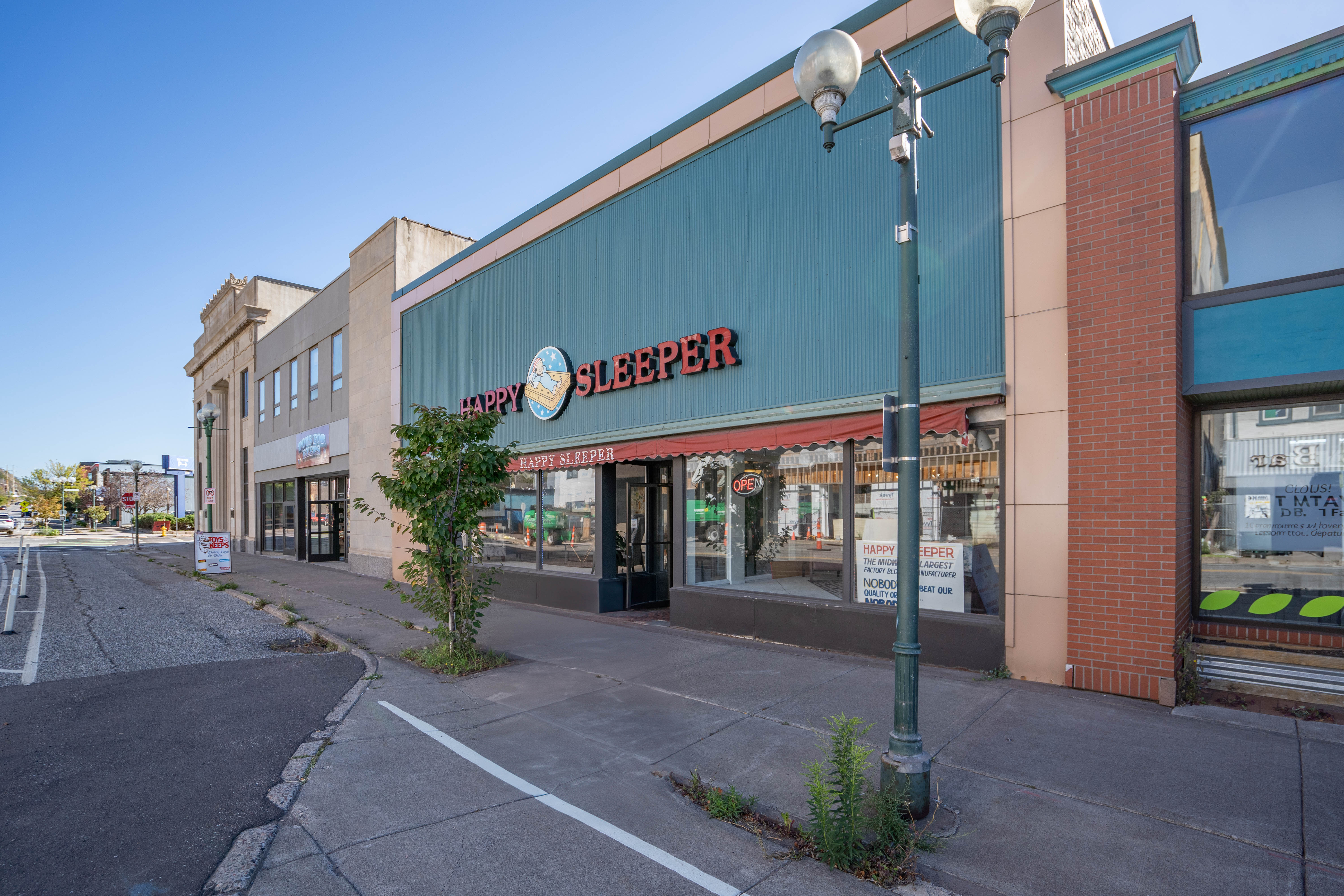 Prime Retail in Duluth's Craft District, 2010 West Superior Street, Duluth, MN 55806