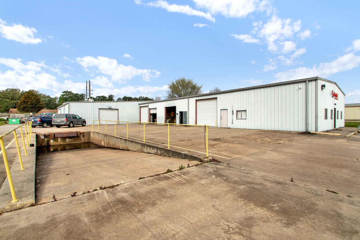 31819 Industrial Park Drive, Pinehurst, 77362, 31819 Industrial Park Drive, Pinehurst, TX 77362