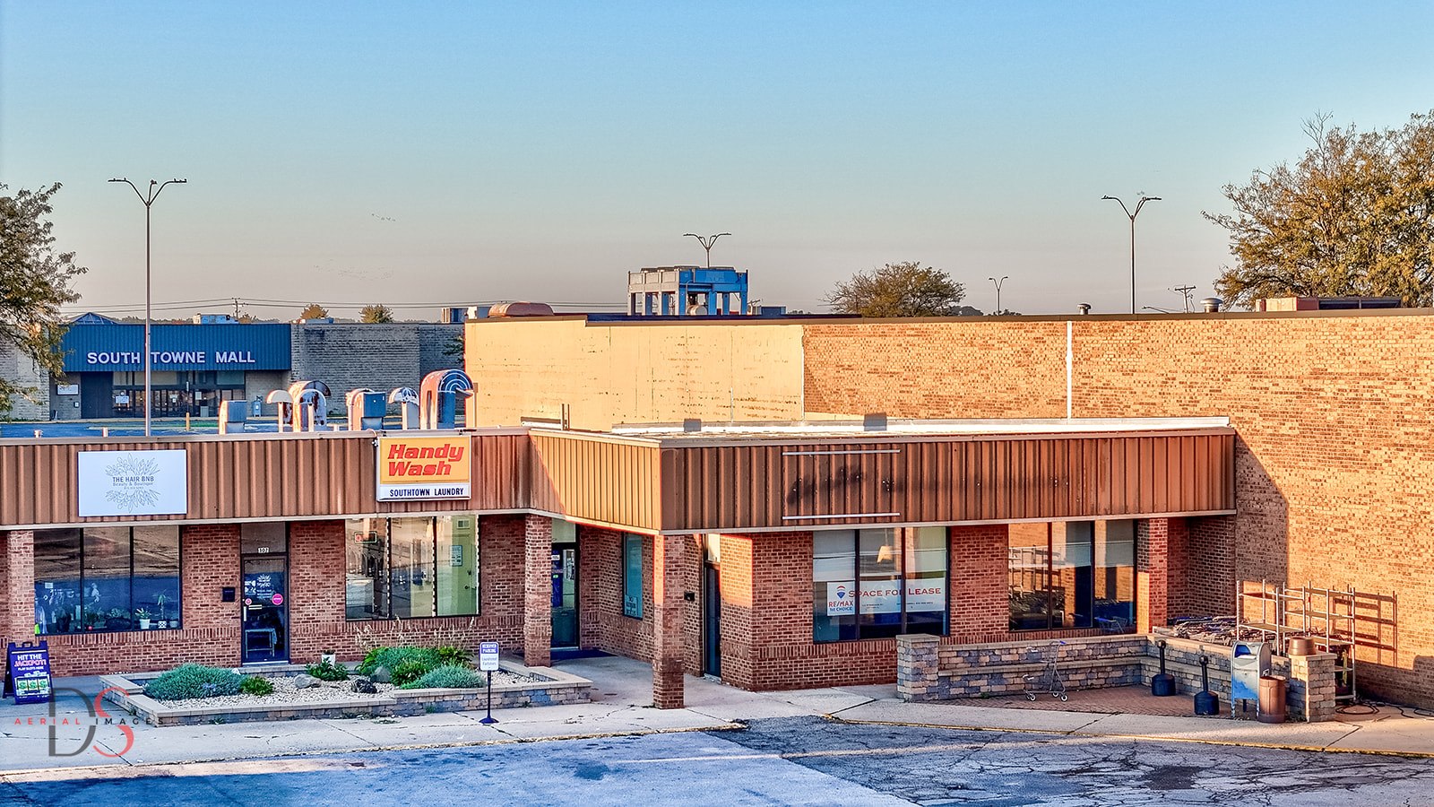 315 E McKinley Rd, 315 East McKinley Road, Ottawa, IL 61350