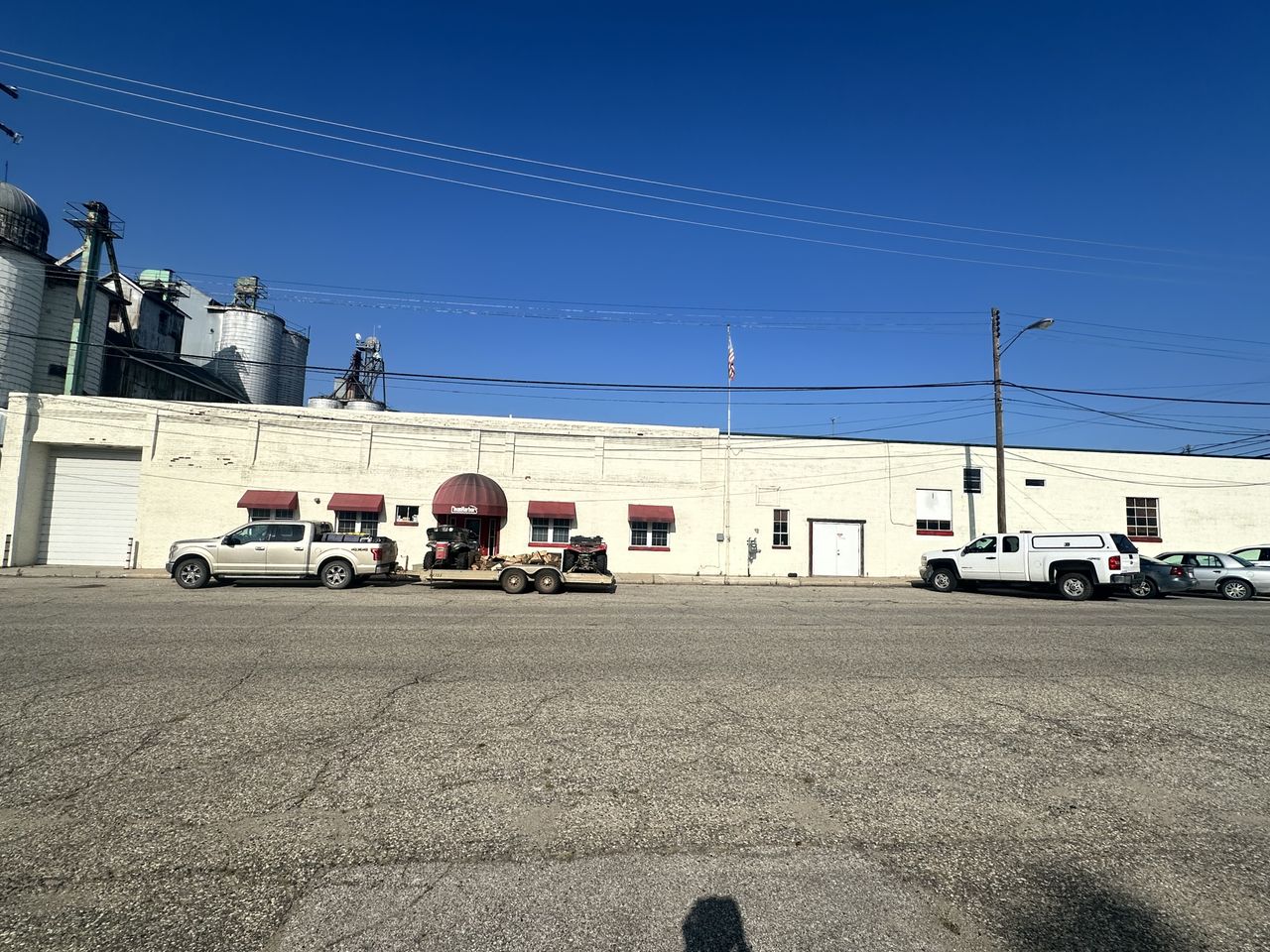 Industrial Warehouse Ithaca, MI, 212 South Pine River Street, Ithaca, MI 48847