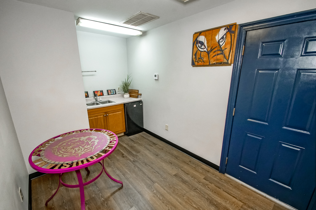 Best Warehouse Location in NOLA!, 438 Iris Avenue, Jefferson, LA 70121