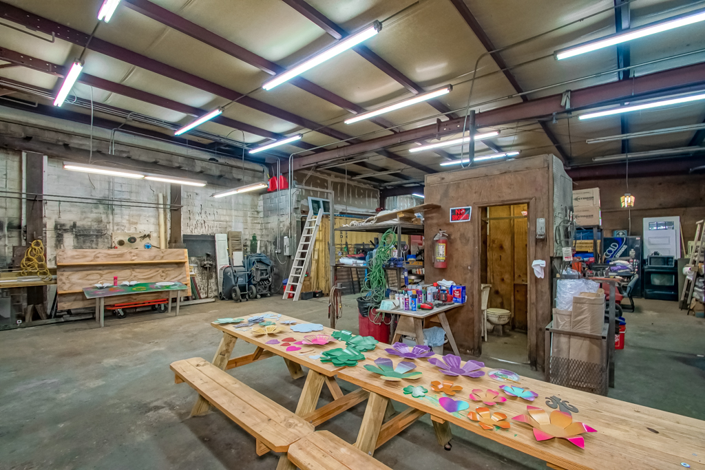 Best Warehouse Location in NOLA!, 438 Iris Avenue, Jefferson, LA 70121