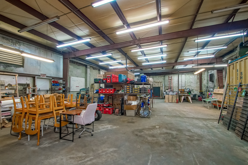 Best Warehouse Location in NOLA!, 438 Iris Avenue, Jefferson, LA 70121