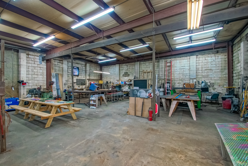 Best Warehouse Location in NOLA!, 438 Iris Avenue, Jefferson, LA 70121