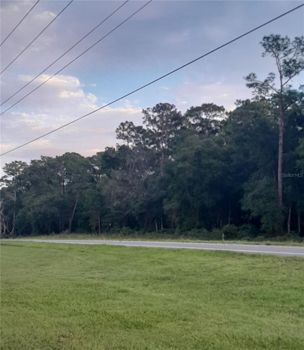 Commercial/Residential building On Hwy 40, 17873 Florida 40, Silver Springs, FL 34488