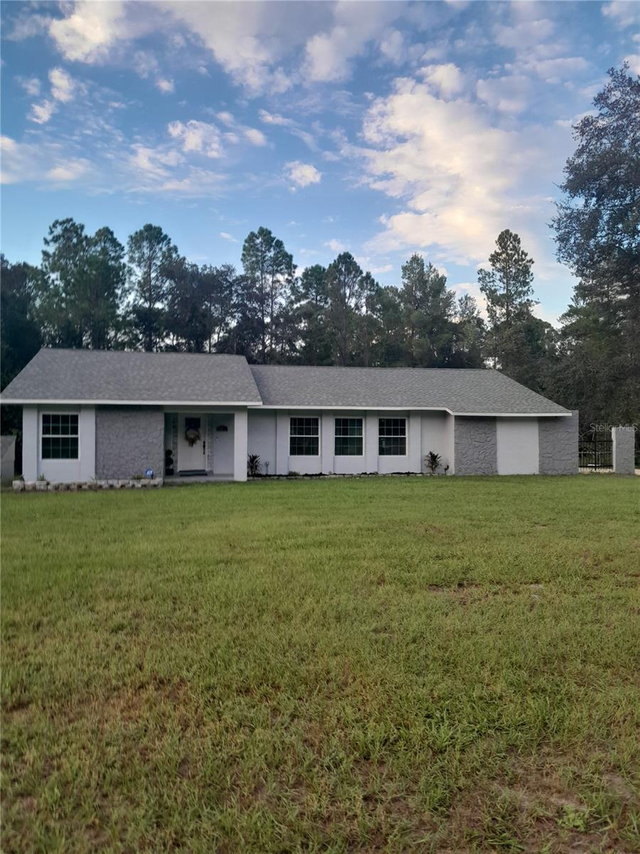Commercial/Residential building On Hwy 40