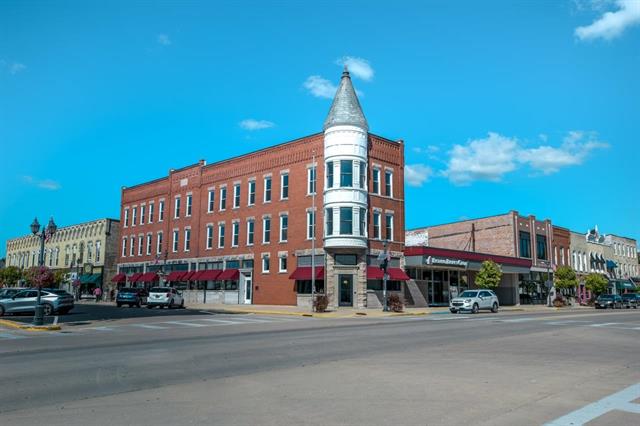 Value Add Mixed Use Buildings, 1035 1st Center Avenue, Brodhead, WI 53520