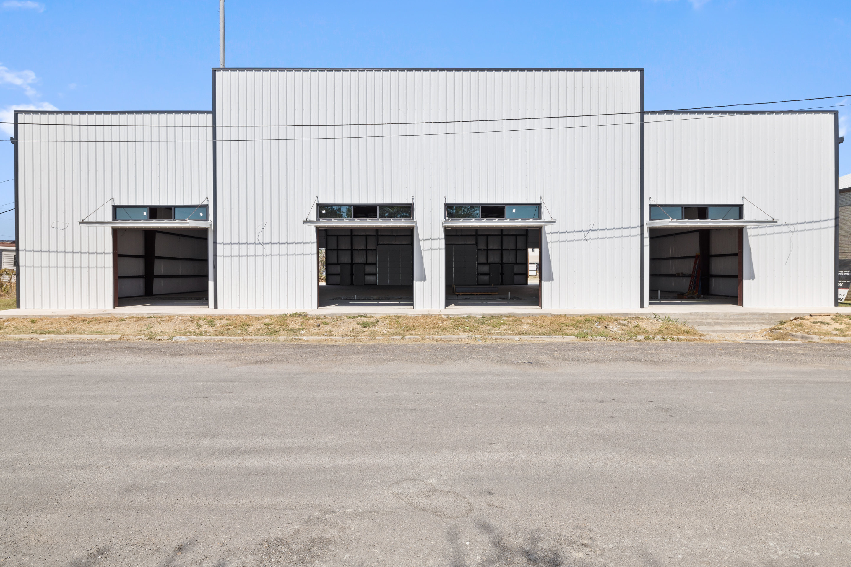Flex Warehouse Space, 202 West 1st Street, Taylor, TX 76574
