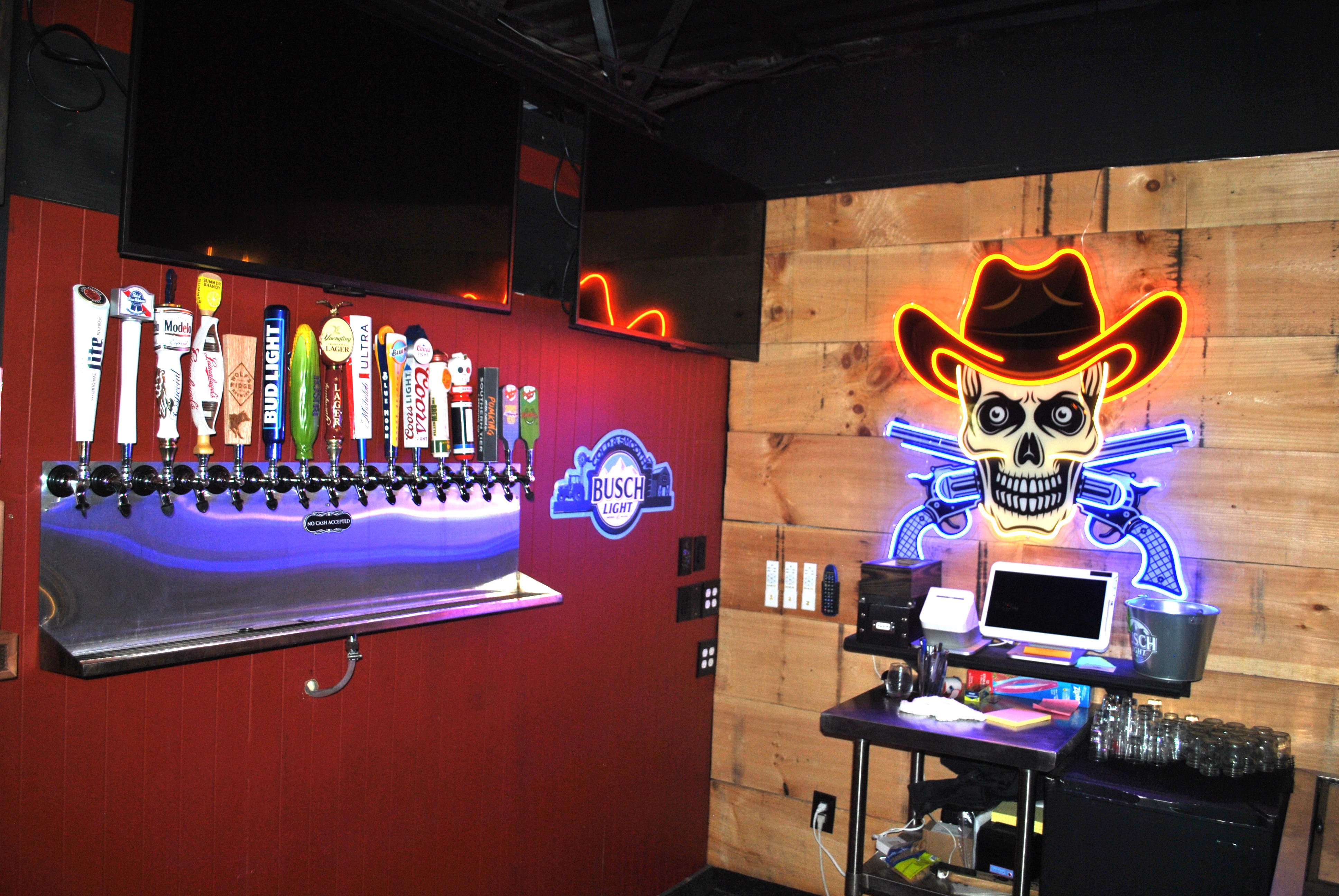 HOTTEST NEW BAR IN BUCKEYE LAKE!, 13607 Shell Beach Road Northeast, Thornville, OH 43076
