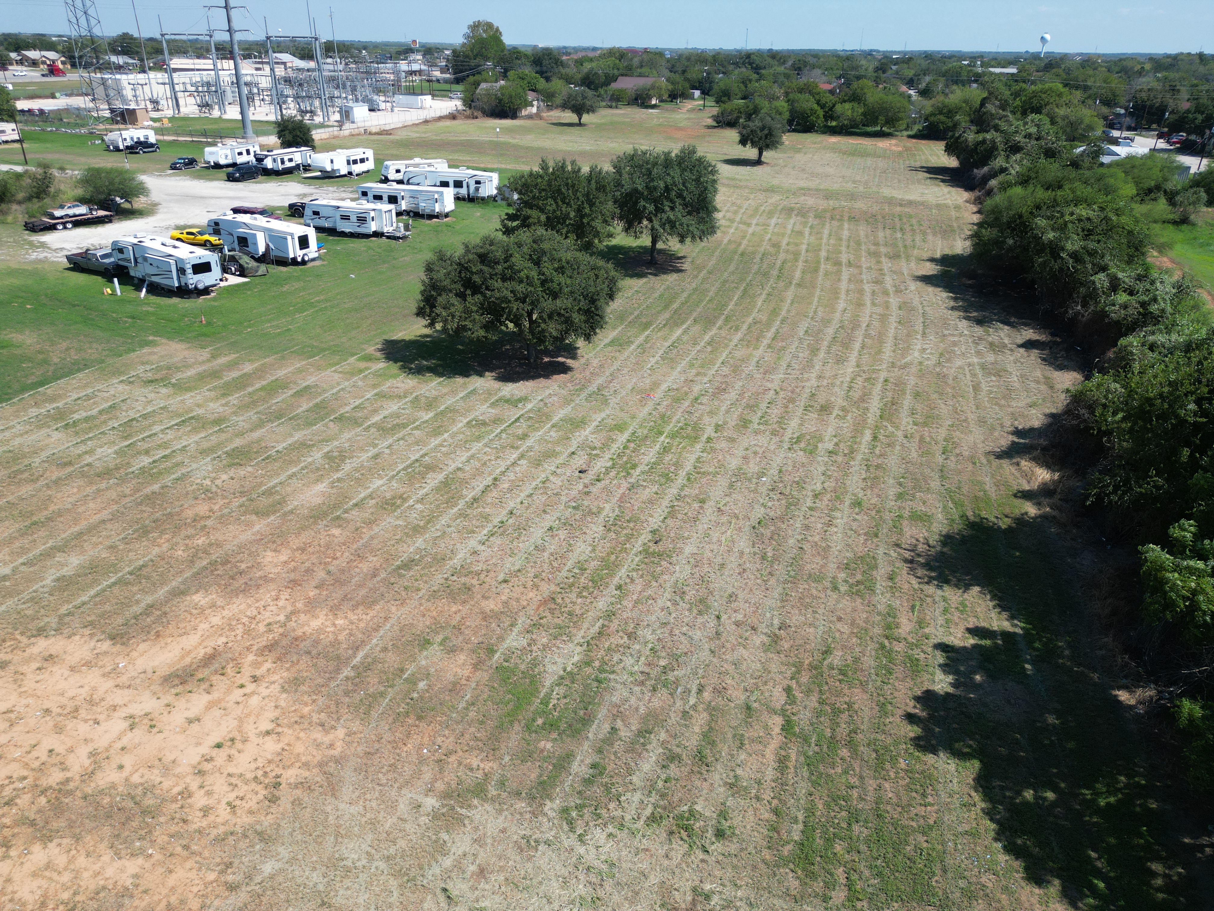 1521 A. St (5.58 +/- Acres), 1101-1199 7th Street, Floresville, TX 78114