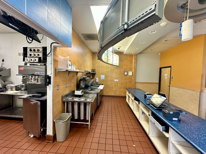 C & N Plaza Retail Spaces for Lease, 3233 West Saginaw Highway, Lansing, MI 48917
