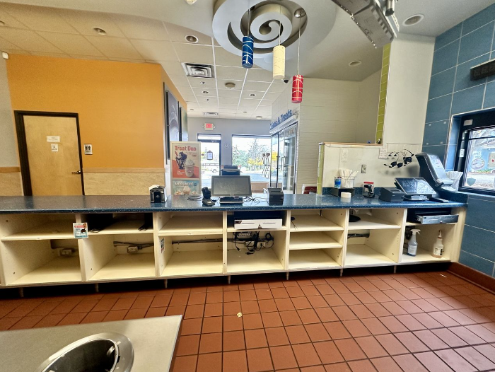 C & N Plaza Retail Spaces for Lease, 3233 West Saginaw Highway, Lansing, MI 48917
