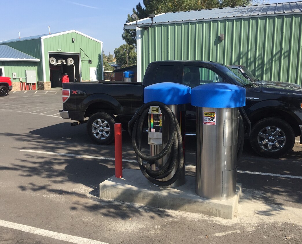 Cruz-In Carwash, 1225 U.S. 97, Madras, OR 97741