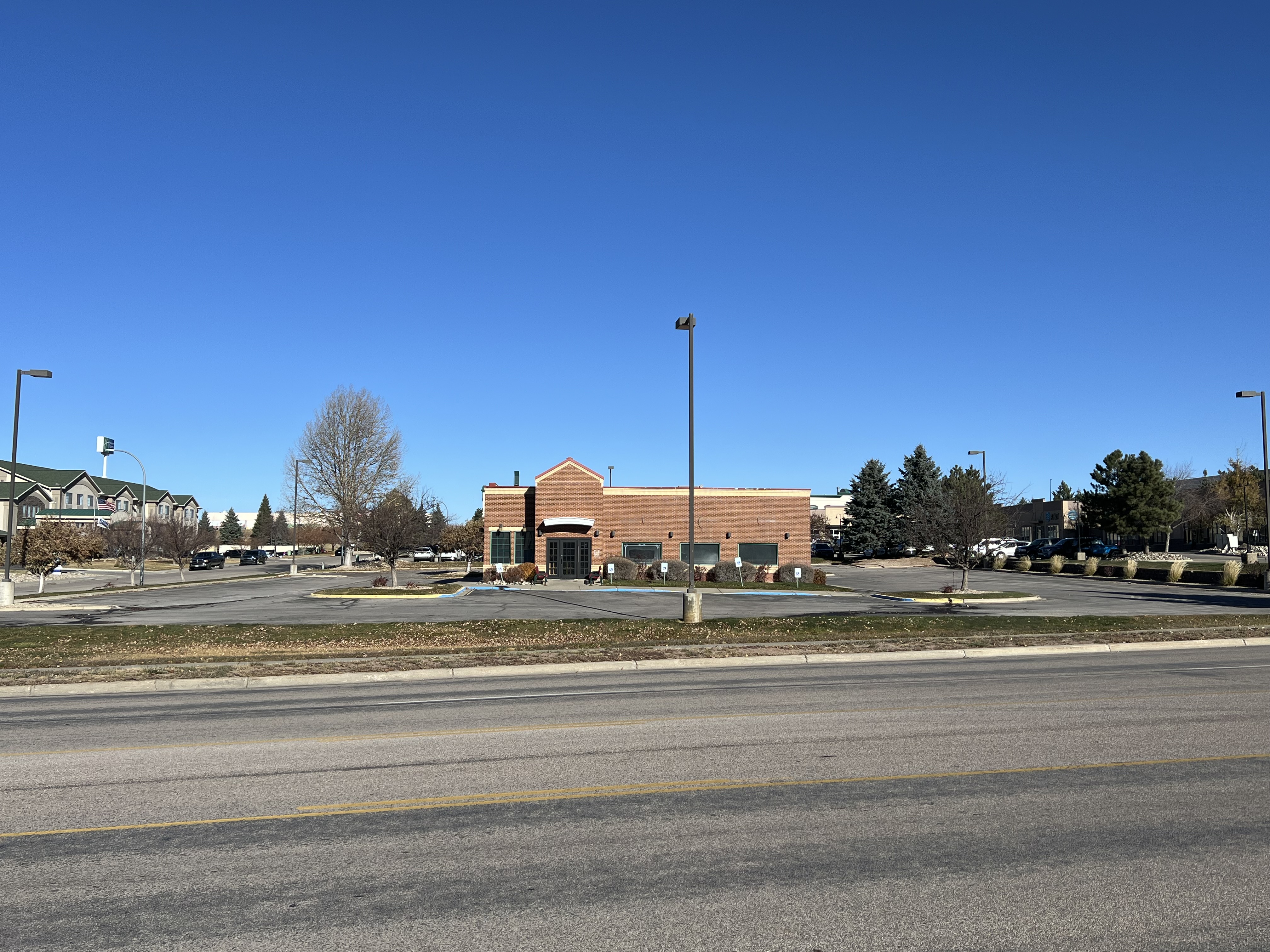 1927 Cliff Davis Drive (former Applebees), 1927 Cliff Davis Drive, Gillette, WY 82718