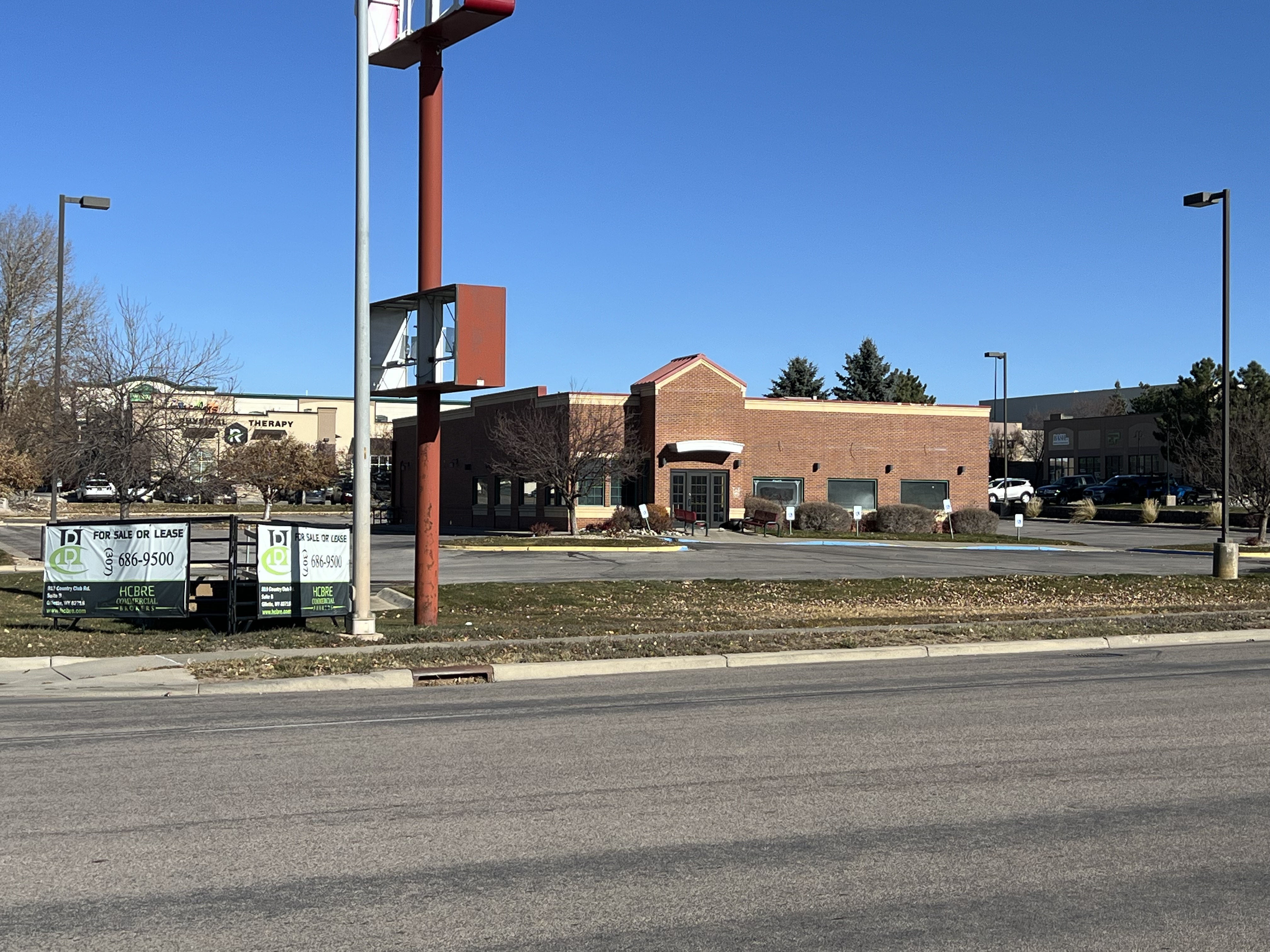 1927 Cliff Davis Drive (former Applebees), 1927 Cliff Davis Drive, Gillette, WY 82718
