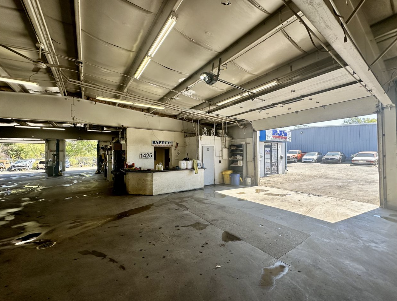 Industrial Zoned Warehouse in City of Lansing For Sale, 1425 Rensen Street, Lansing, MI 48910