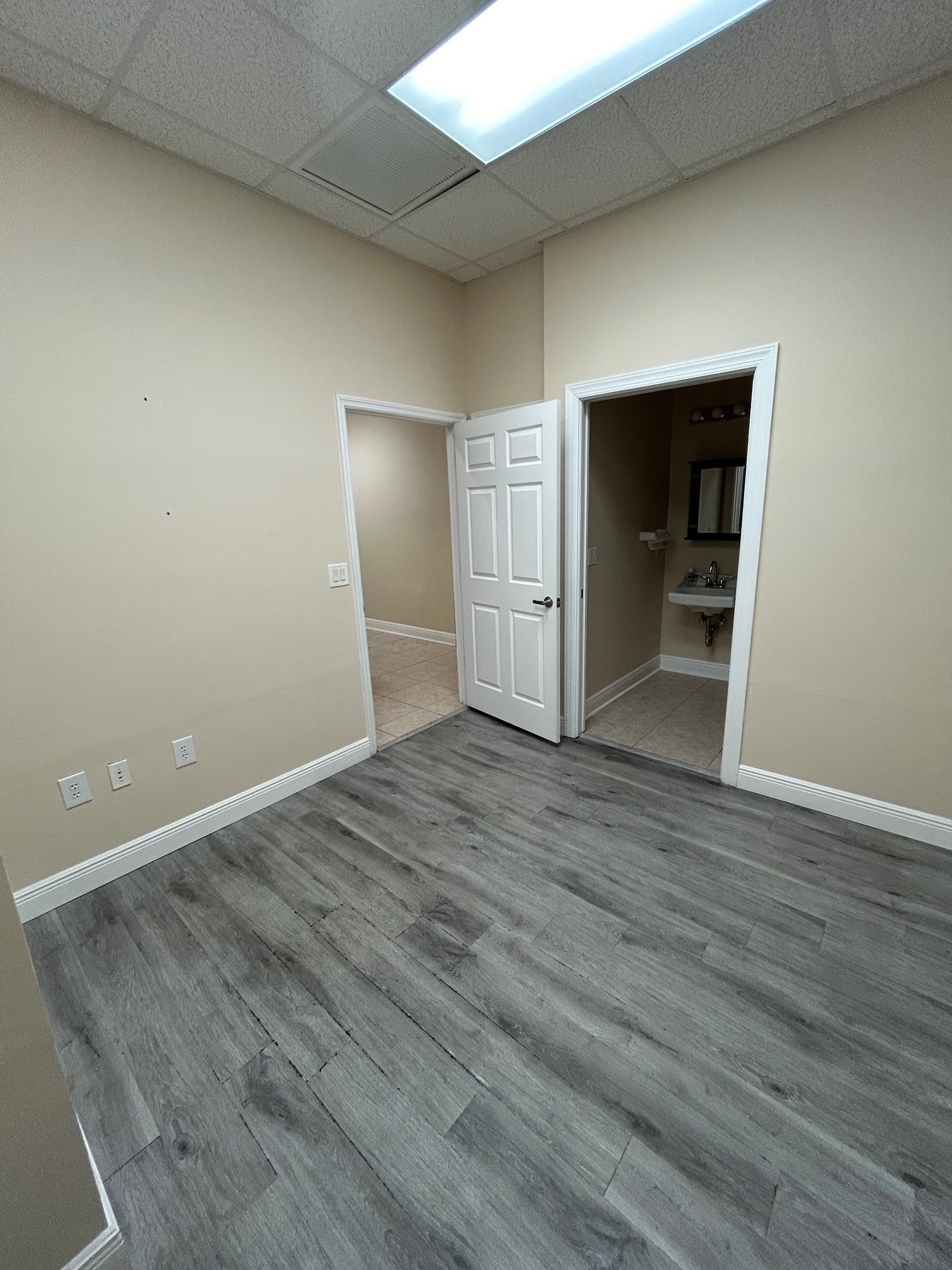 Preserve Plaza #108, 18070 South Tamiami Trail, Fort Myers, FL 33908