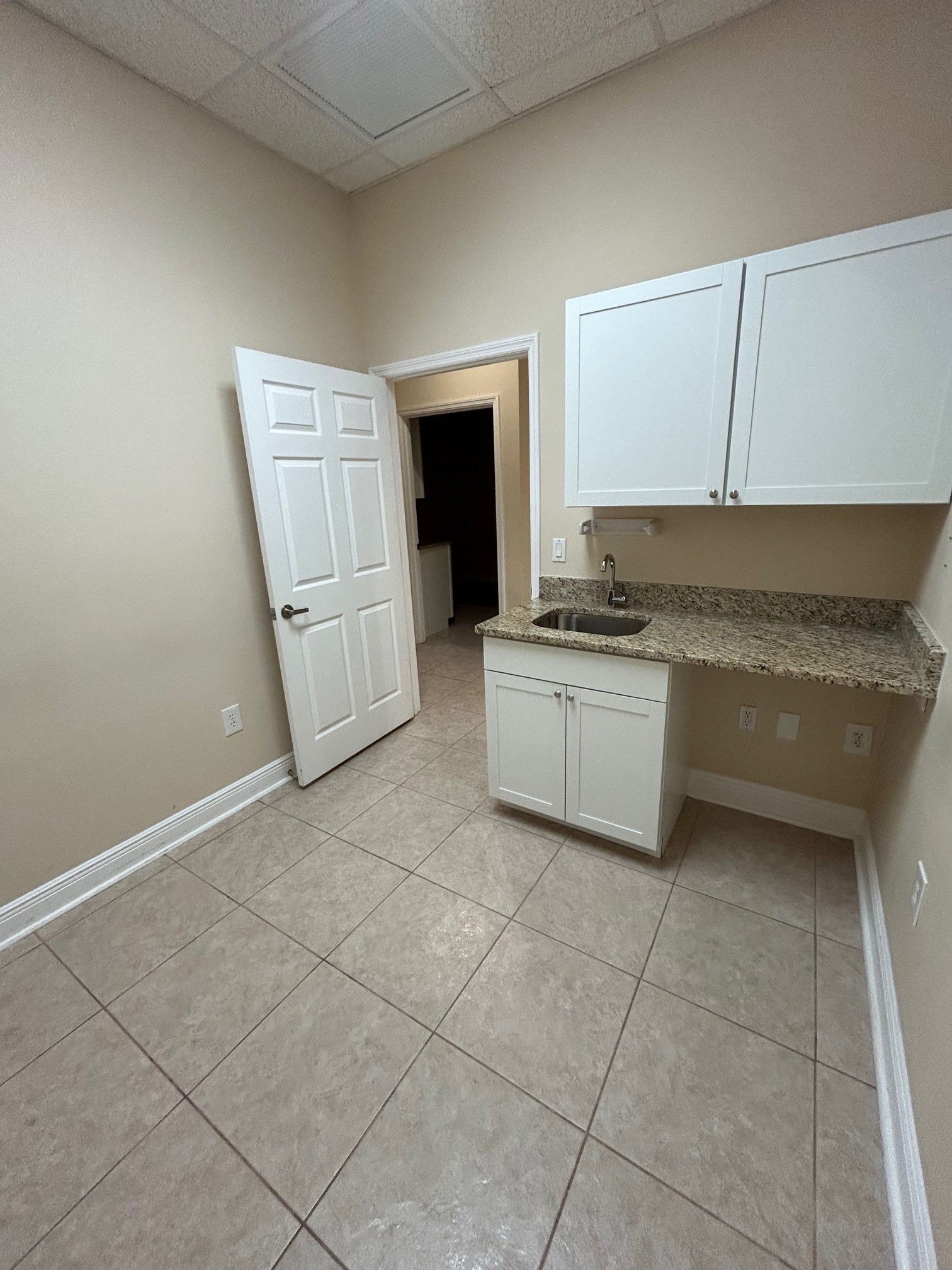 Preserve Plaza #108, 18070 South Tamiami Trail, Fort Myers, FL 33908