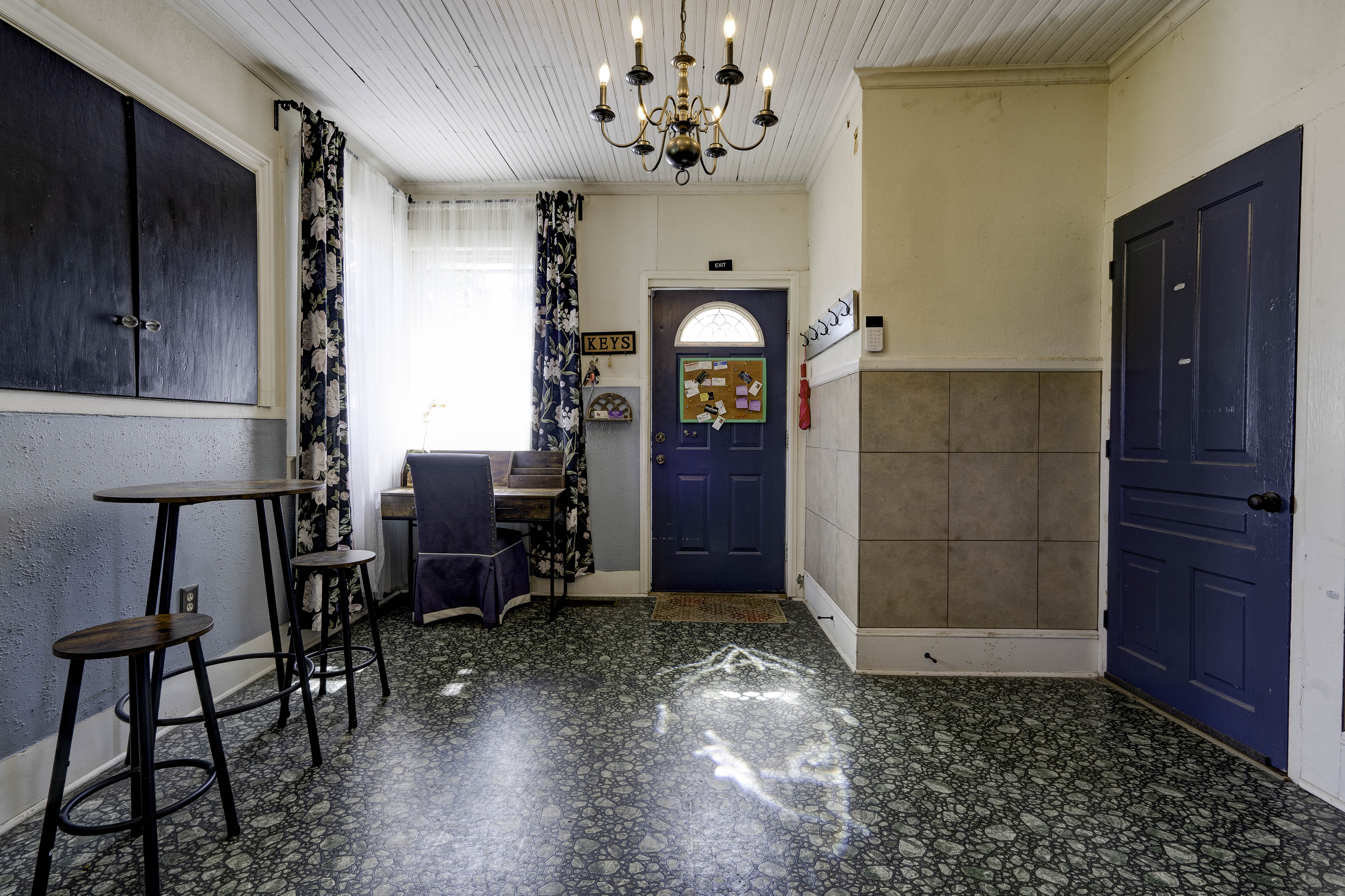 310 E King St, 310 Kings Drive, Kings Mountain, NC 28086