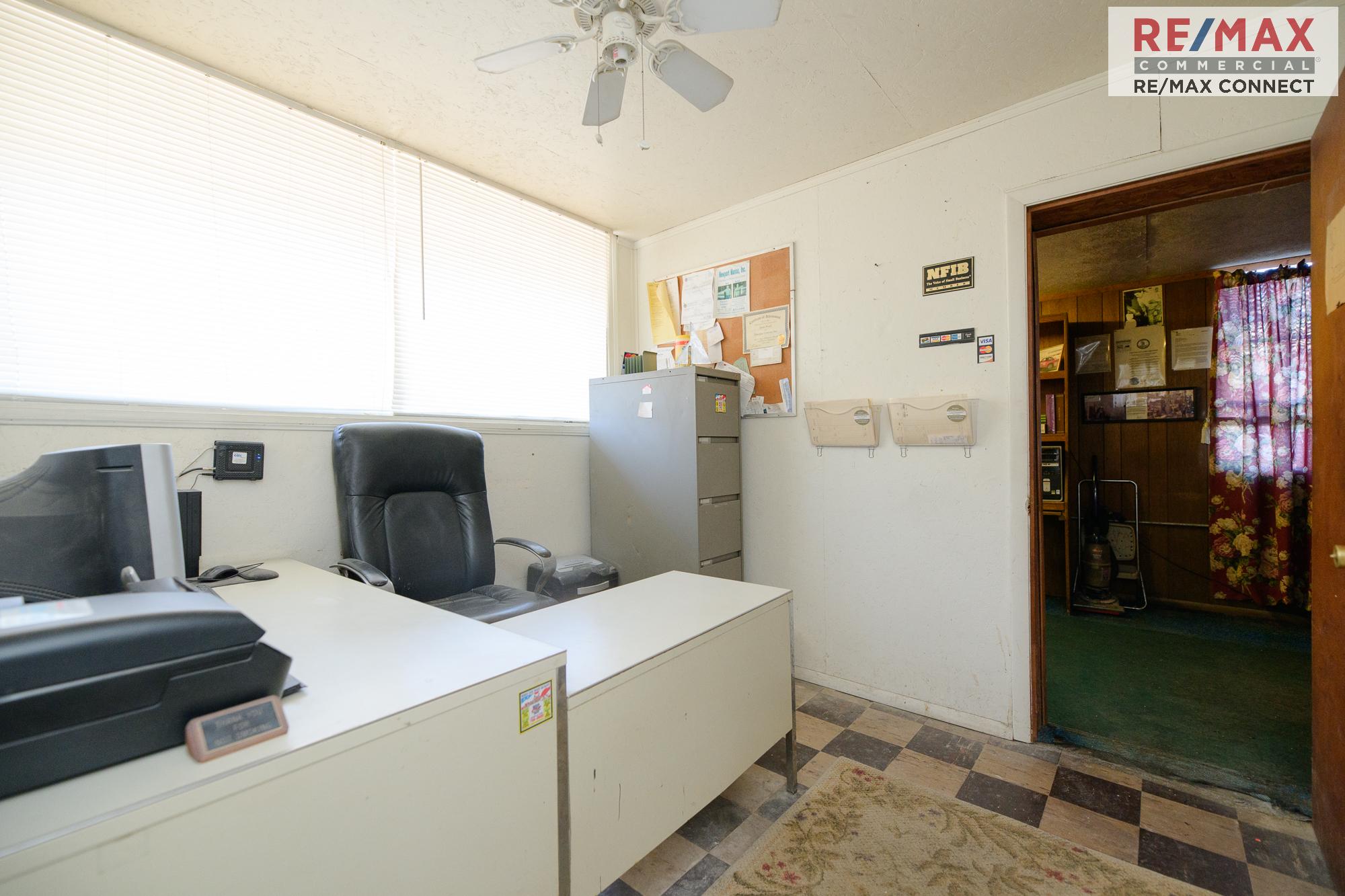 7826 Warwick Blvd- Newport News, 7826 Warwick Boulevard, Newport News, VA 23607