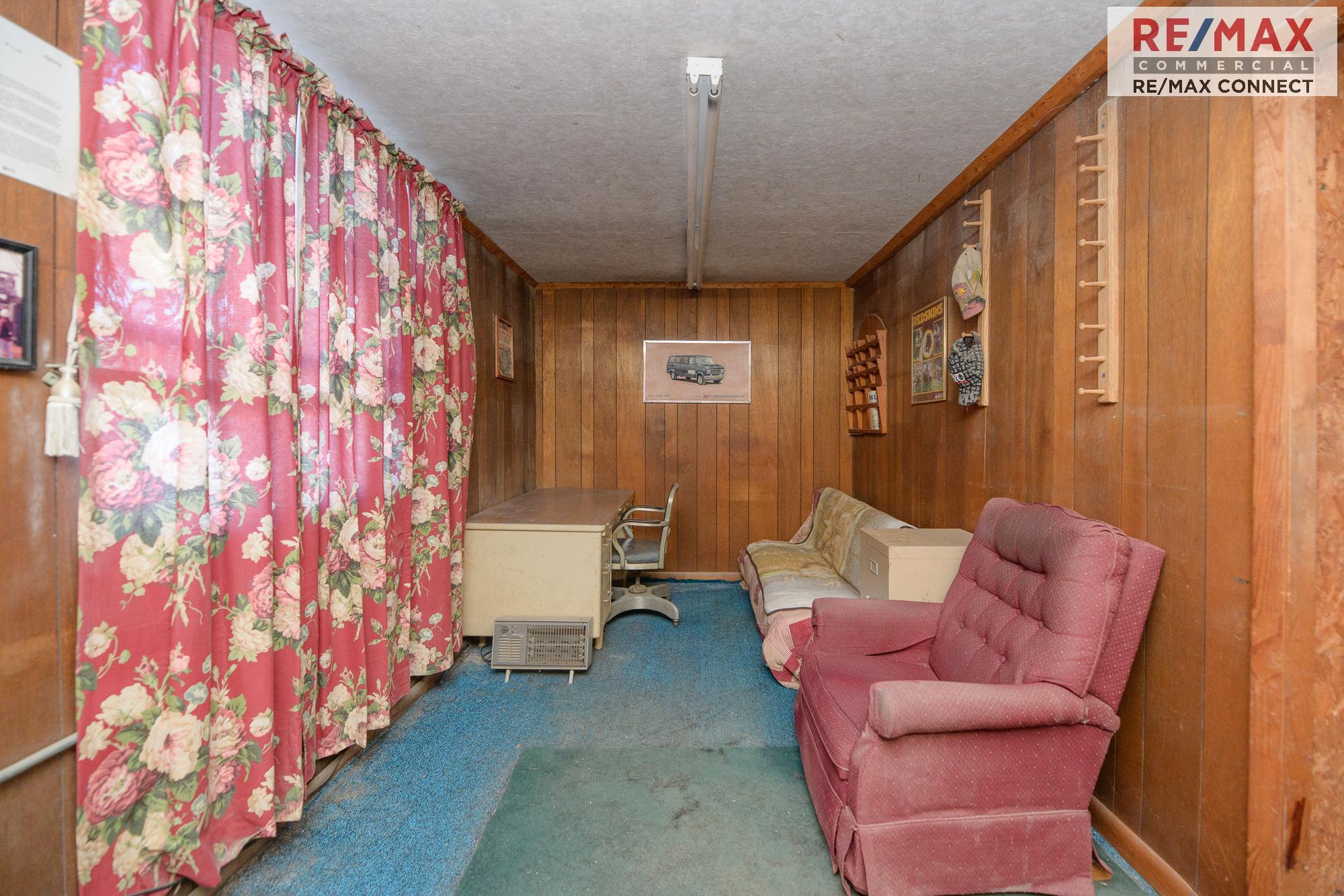 7826 Warwick Blvd- Newport News, 7826 Warwick Boulevard, Newport News, VA 23607