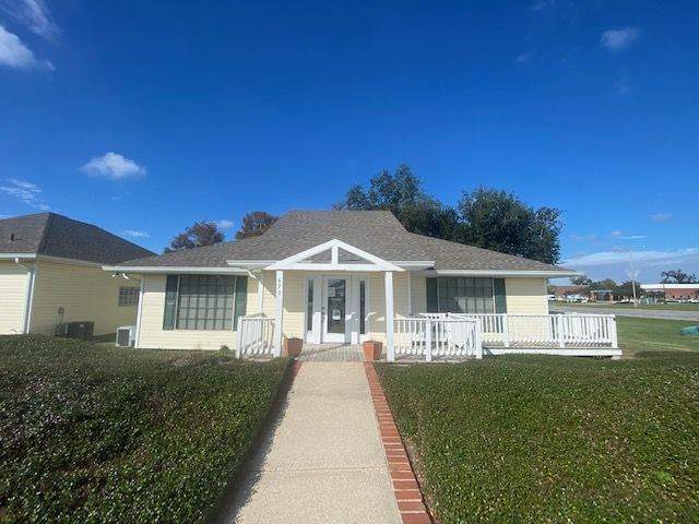 669 Belle Terre Blvd Newly Renovated Office, 669 Belle Terre Boulevard, LaPlace, LA 70068