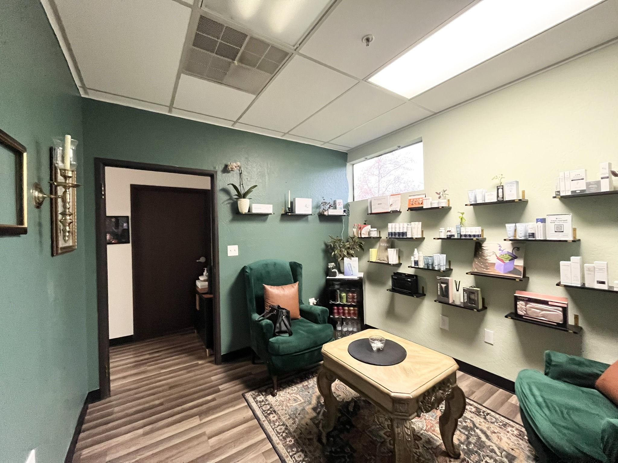 1130 Conroy Lane, Roseville, CA 95661