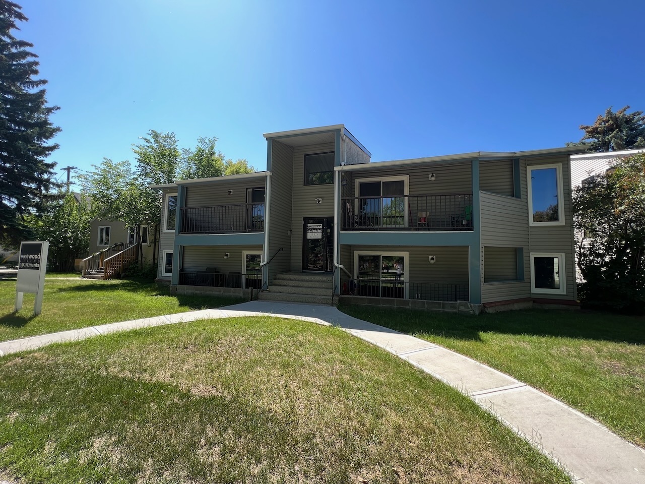 Eastwood Living Apartments, 11824 86 Street Northwest, Edmonton, AB T5B 3K1, Canada