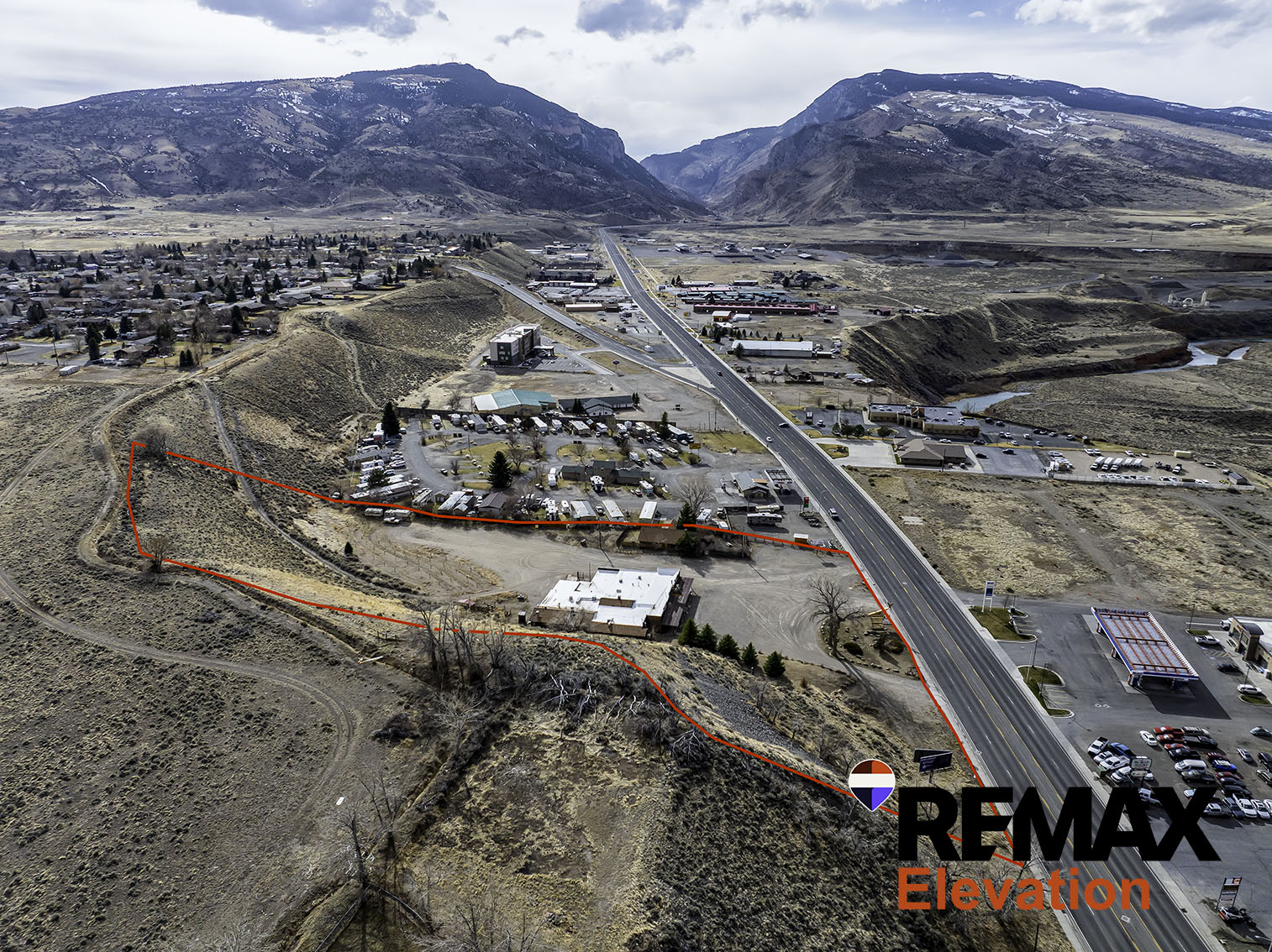 Iconic Commerical Building & Residential Home on 7 Acres, 214 Yellowstone Avenue, Cody, WY 82414