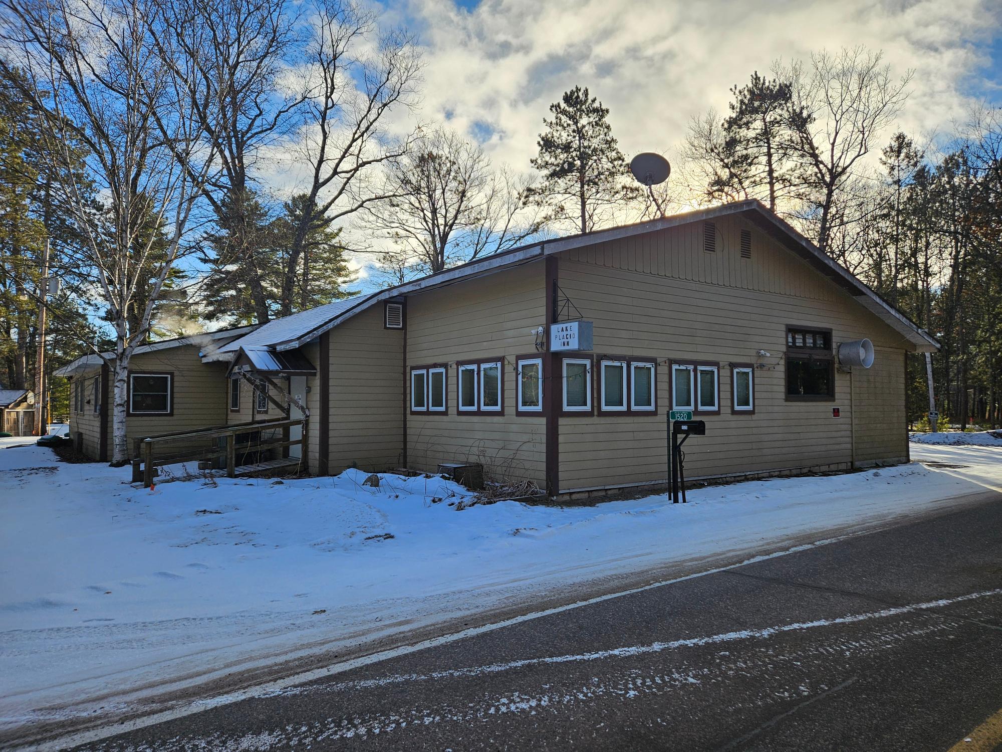 Lake Placid Inn, 1520 County Highway F, Minocqua, WI 54548