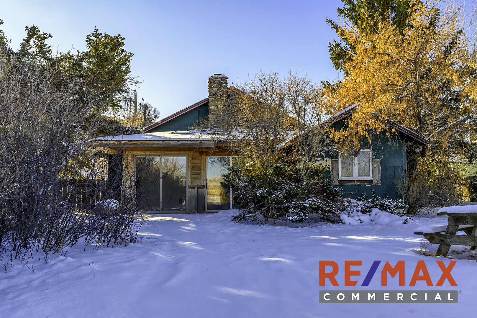 Iconic Turnkey Restaurant & Bar Lease with Liquor License, 214 Yellowstone Avenue, Cody, WY 82414