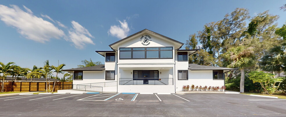 10787 Oak St Northeast, St Petersburg, FL 33716