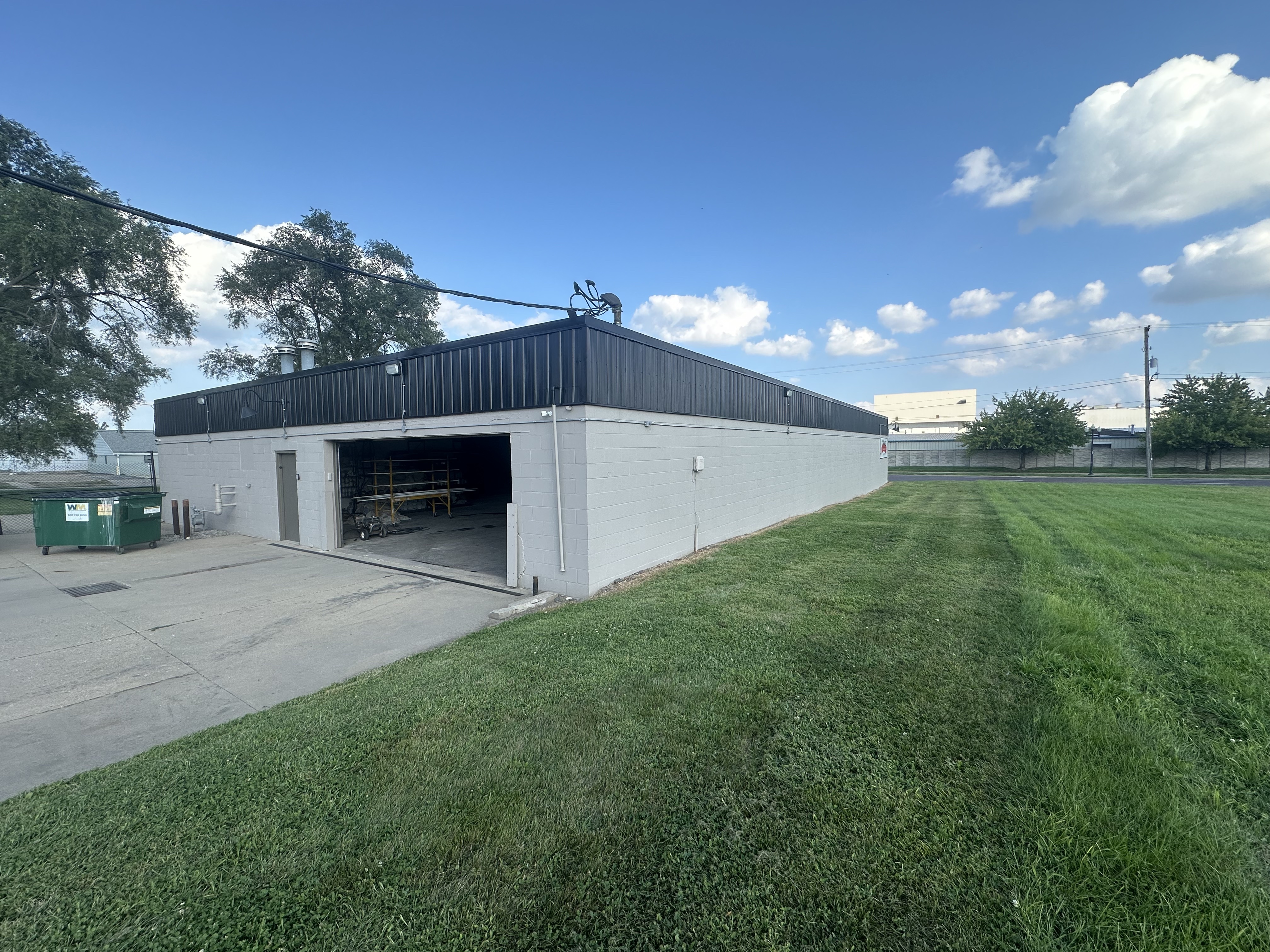 817-821 NE Adams Street, 817 Northeast Adams Street, Peoria, IL 61603