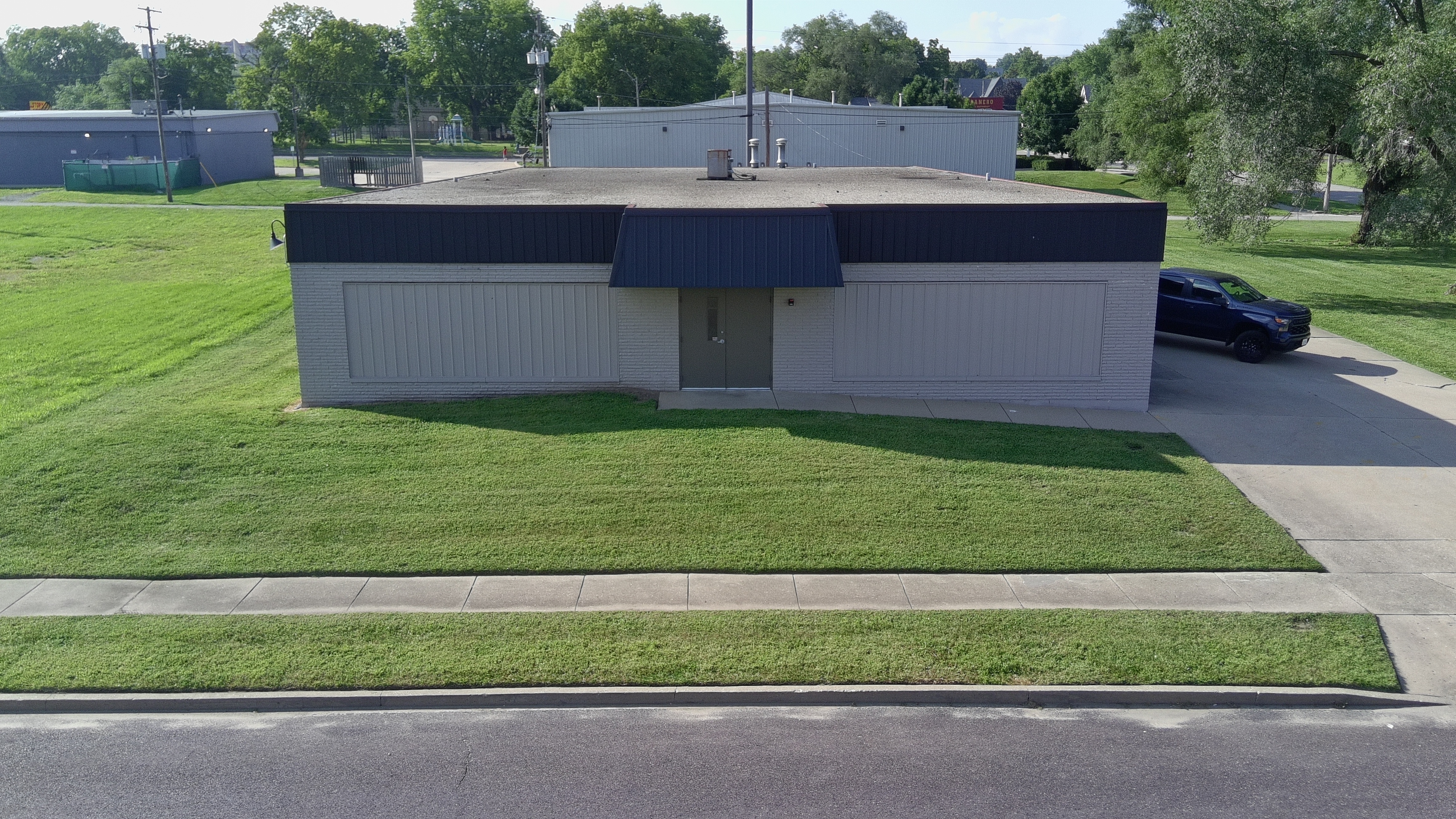 817-821 NE Adams Street, 817 Northeast Adams Street, Peoria, IL 61603