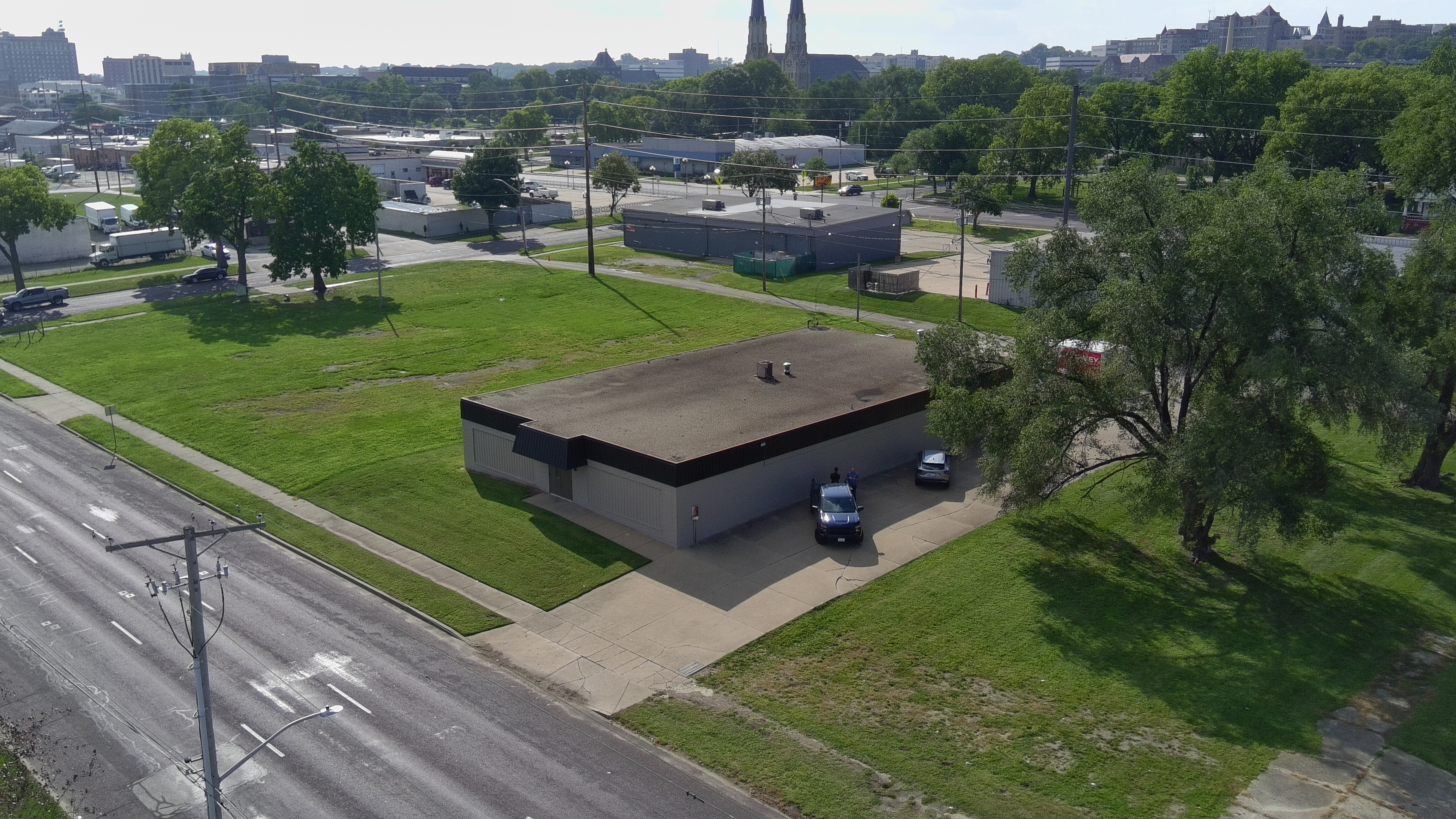 817-821 NE Adams Street, 817 Northeast Adams Street, Peoria, IL 61603