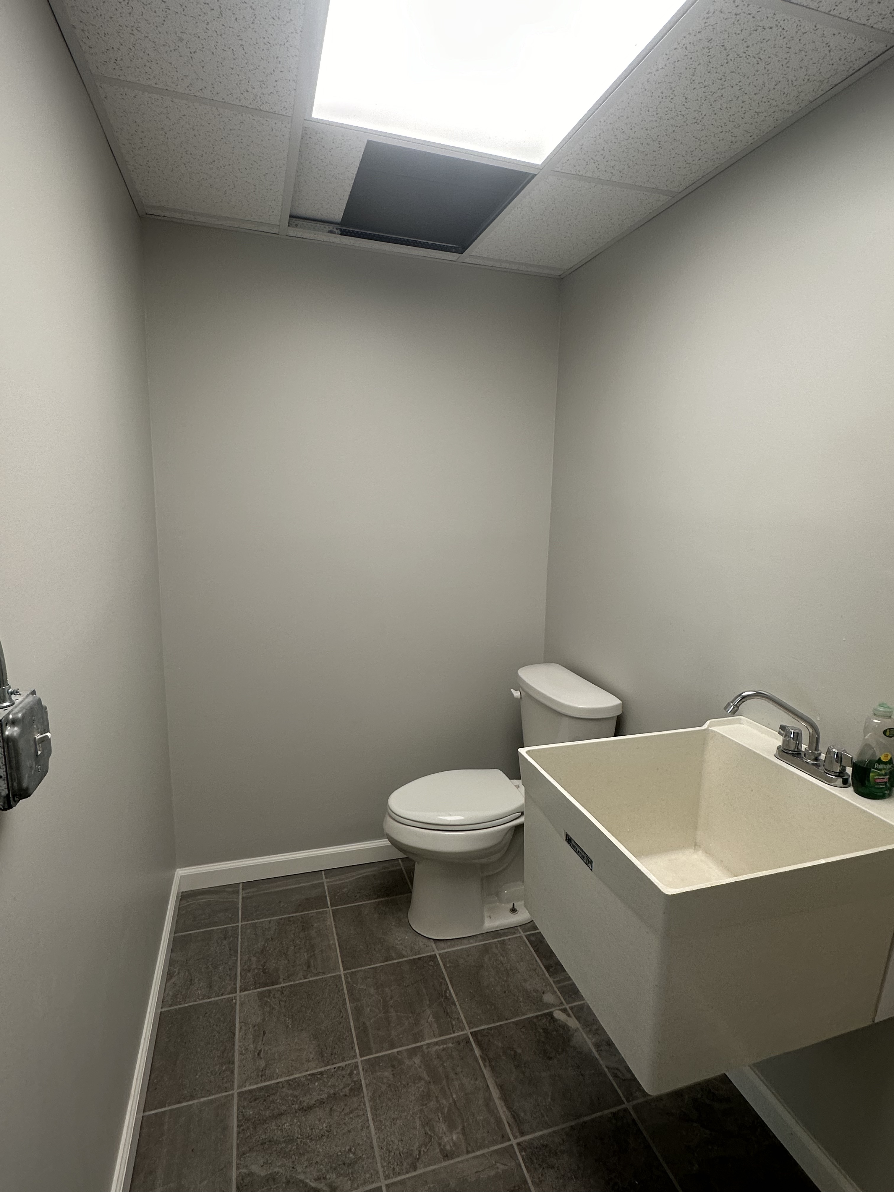817-821 NE Adams Street, 817 Northeast Adams Street, Peoria, IL 61603
