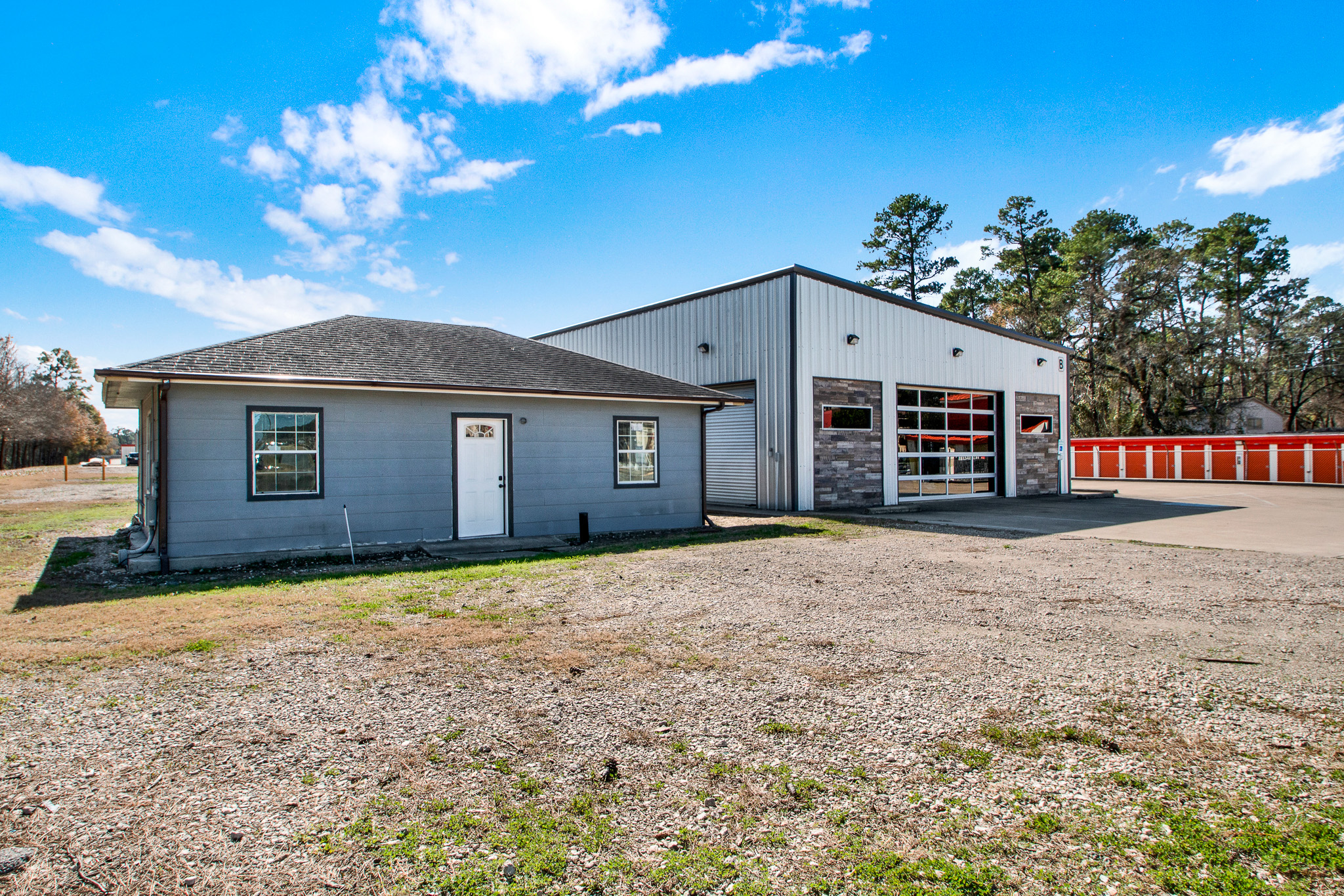 Prime Retail/flex space for lease, 11551 Louetta Road, Houston, TX 77070