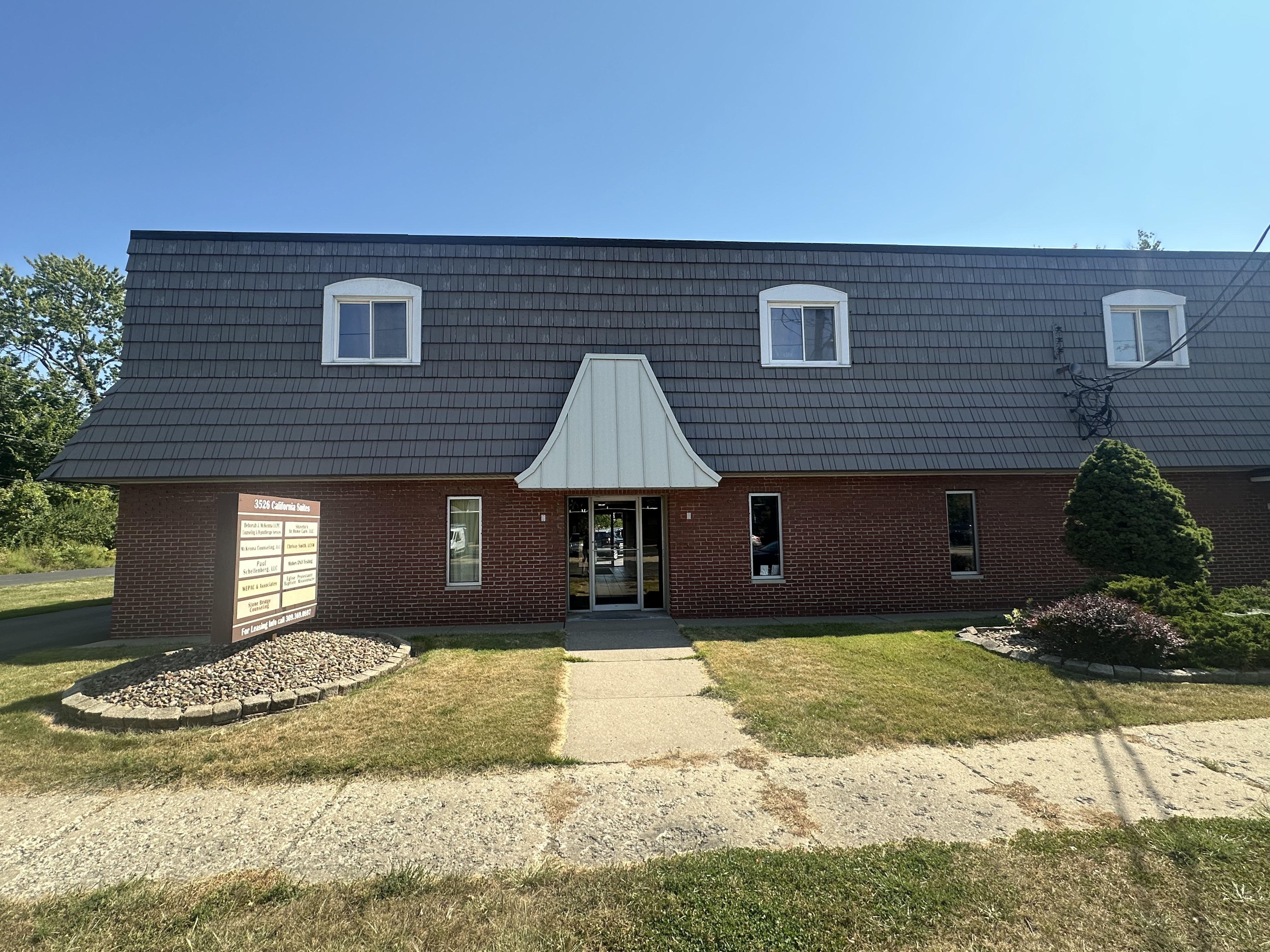 3526 N California Avenue, 3526 North California Avenue, Peoria, IL 61603