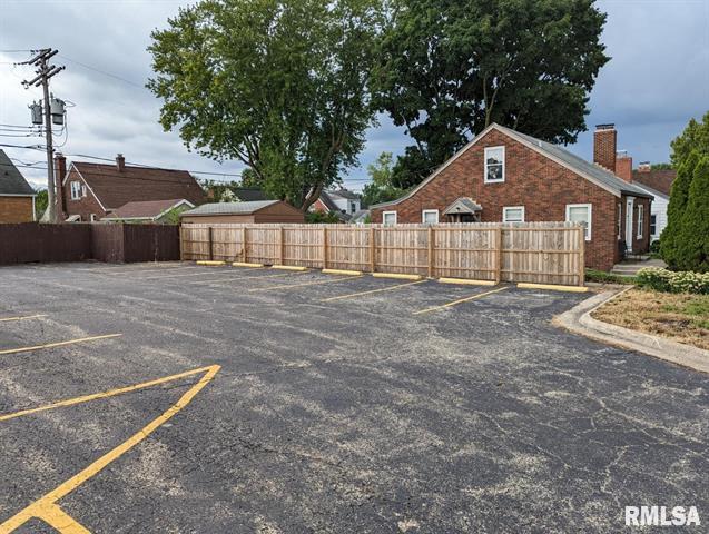 3125-3133 N Prospect Road, 3125-3133 N PROSPECT Road, Peoria, IL 61603