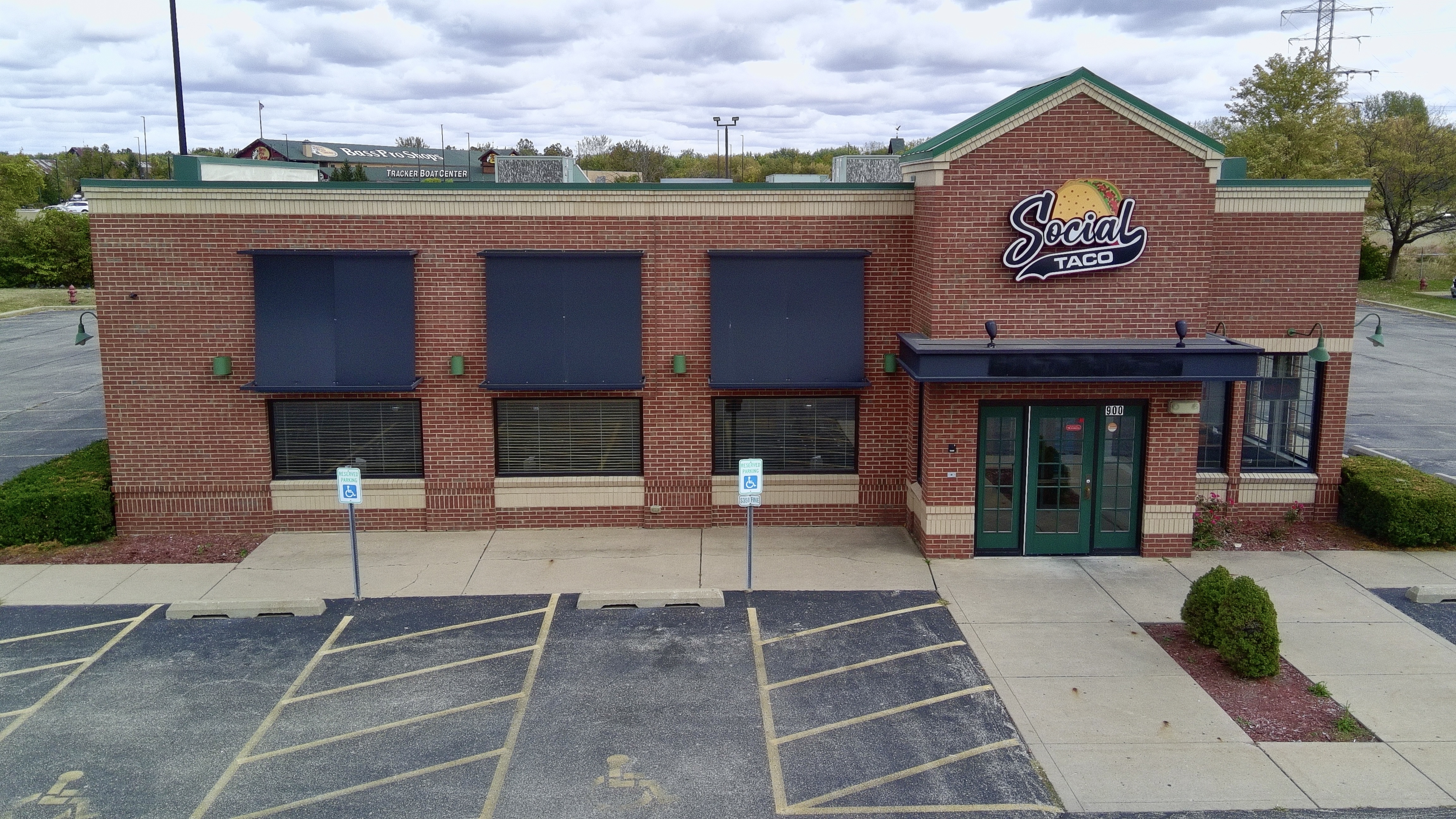 900 Riverside Drive, 900 Riverside Drive, East Peoria, IL 61611