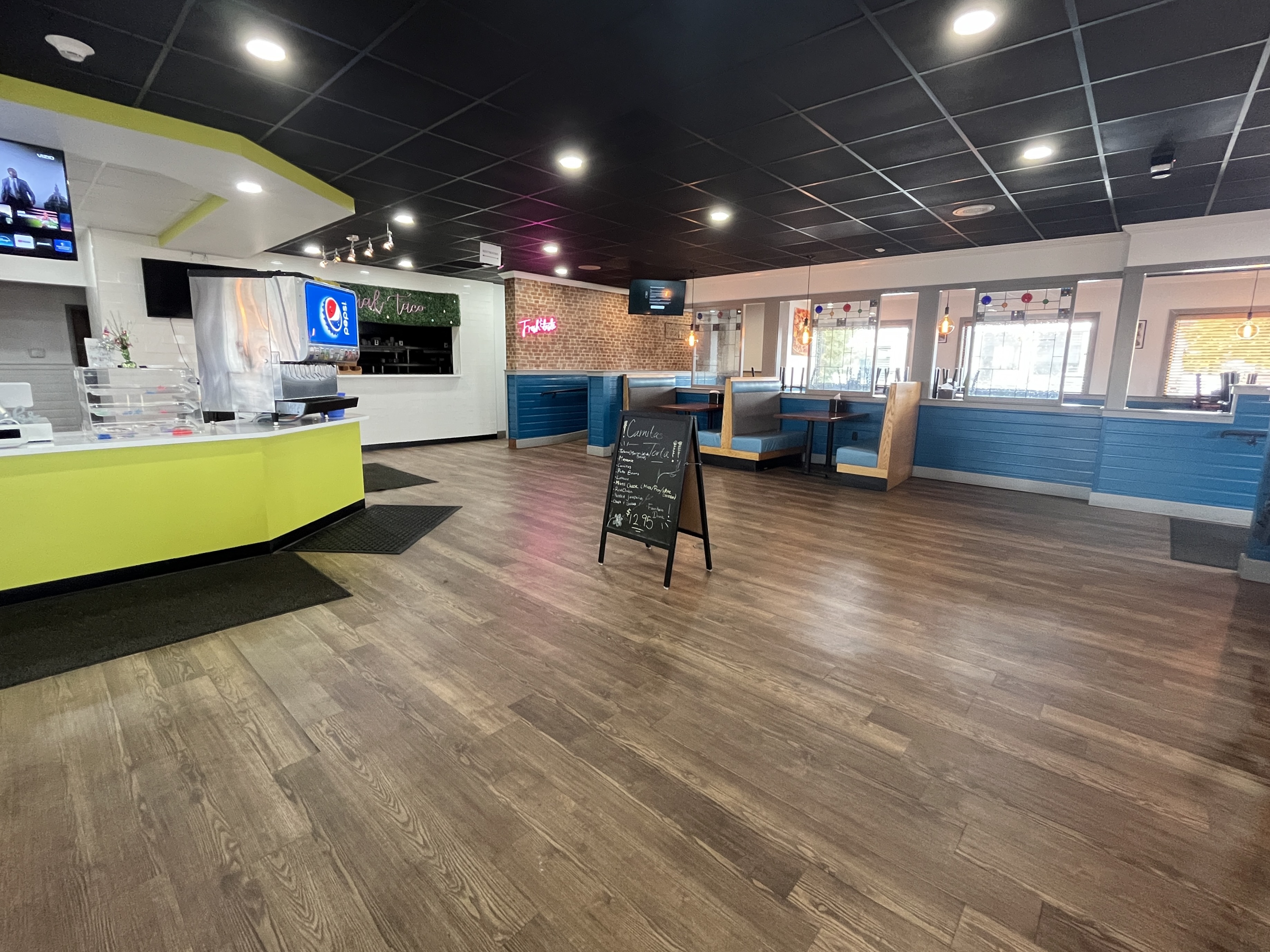 900 Riverside Drive, 900 Riverside Drive, East Peoria, IL 61611