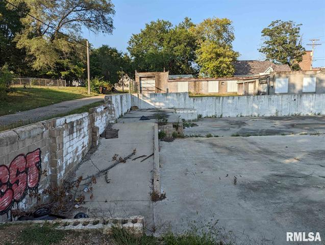 2701-2705 NE Adams Street, 2701-2705 NE ADAMS Street, Peoria, IL 61602