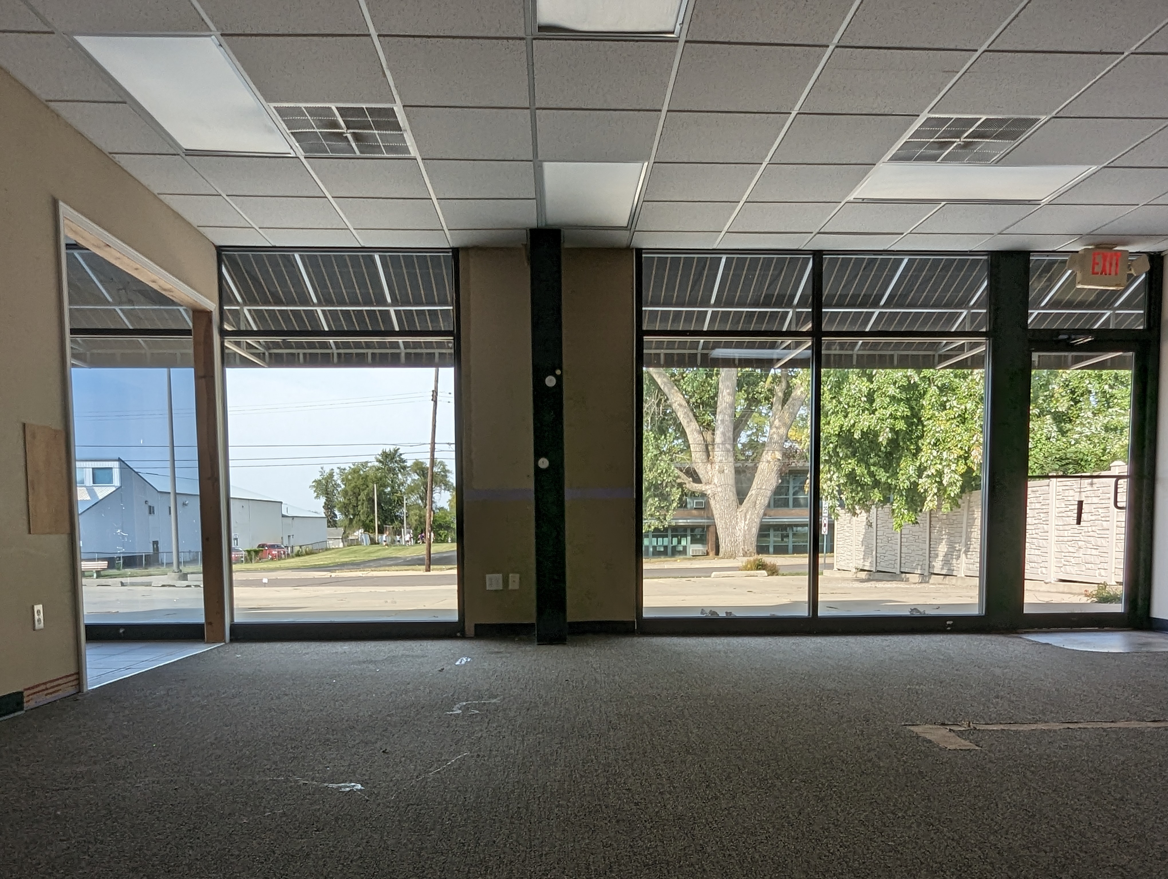 1001 E War Memorial Drive, 1001 E WAR MEMORIAL Drive, Peoria Heights, IL 61616
