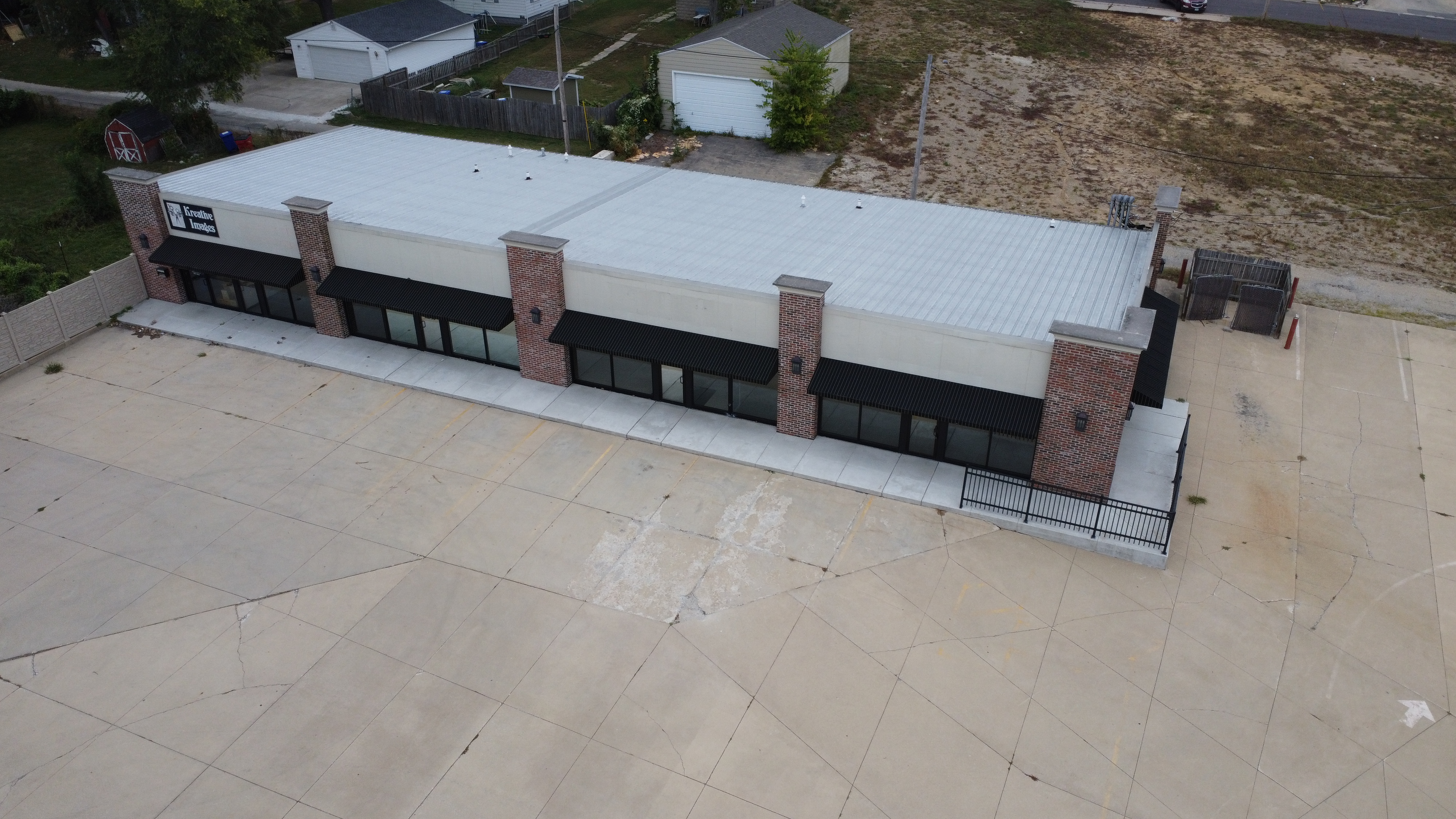 1001 E War Memorial Drive, 1001 E WAR MEMORIAL Drive, Peoria Heights, IL 61616