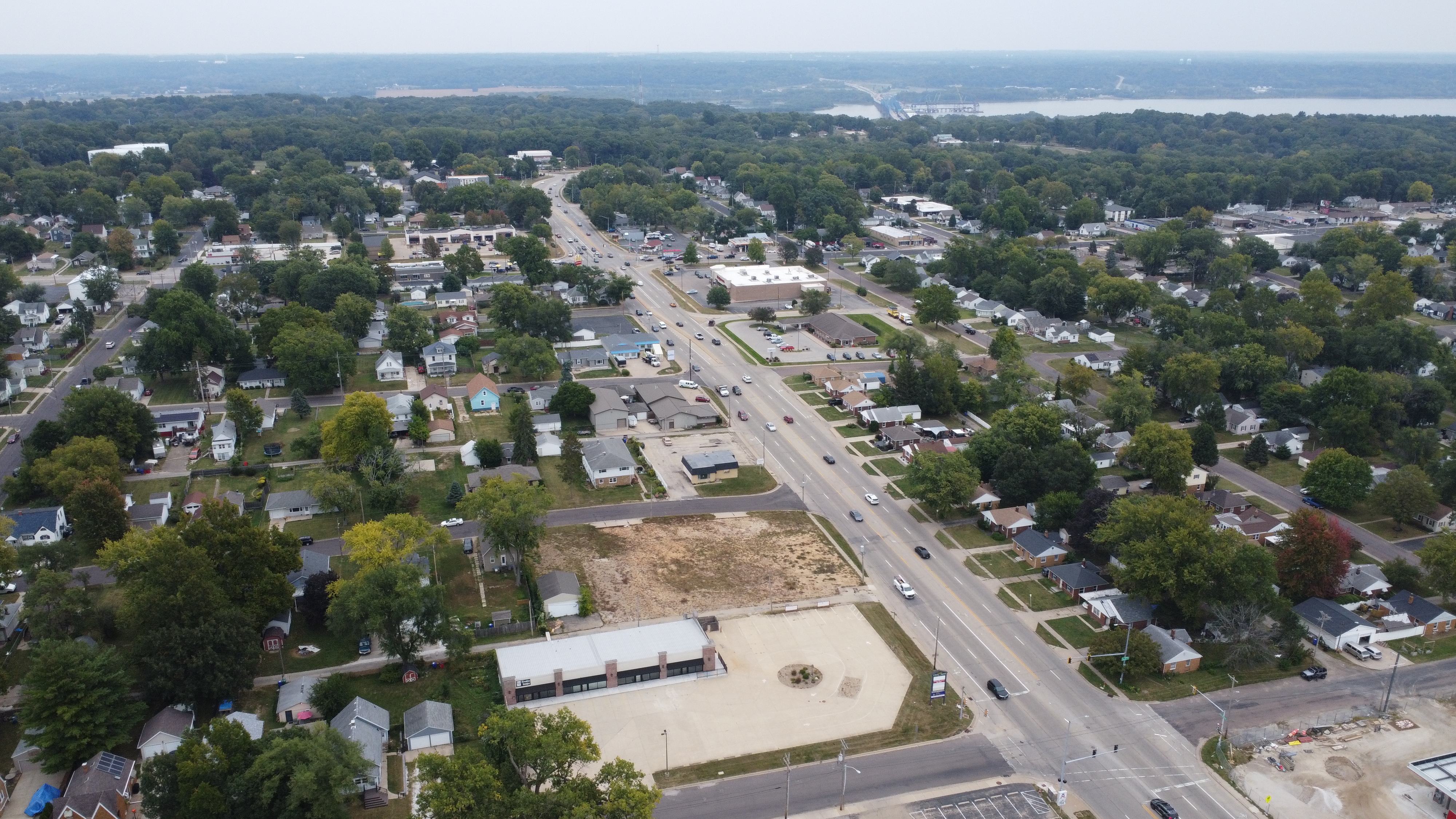 1001 E War Memorial Drive, 1001 E WAR MEMORIAL Drive, Peoria Heights, IL 61616