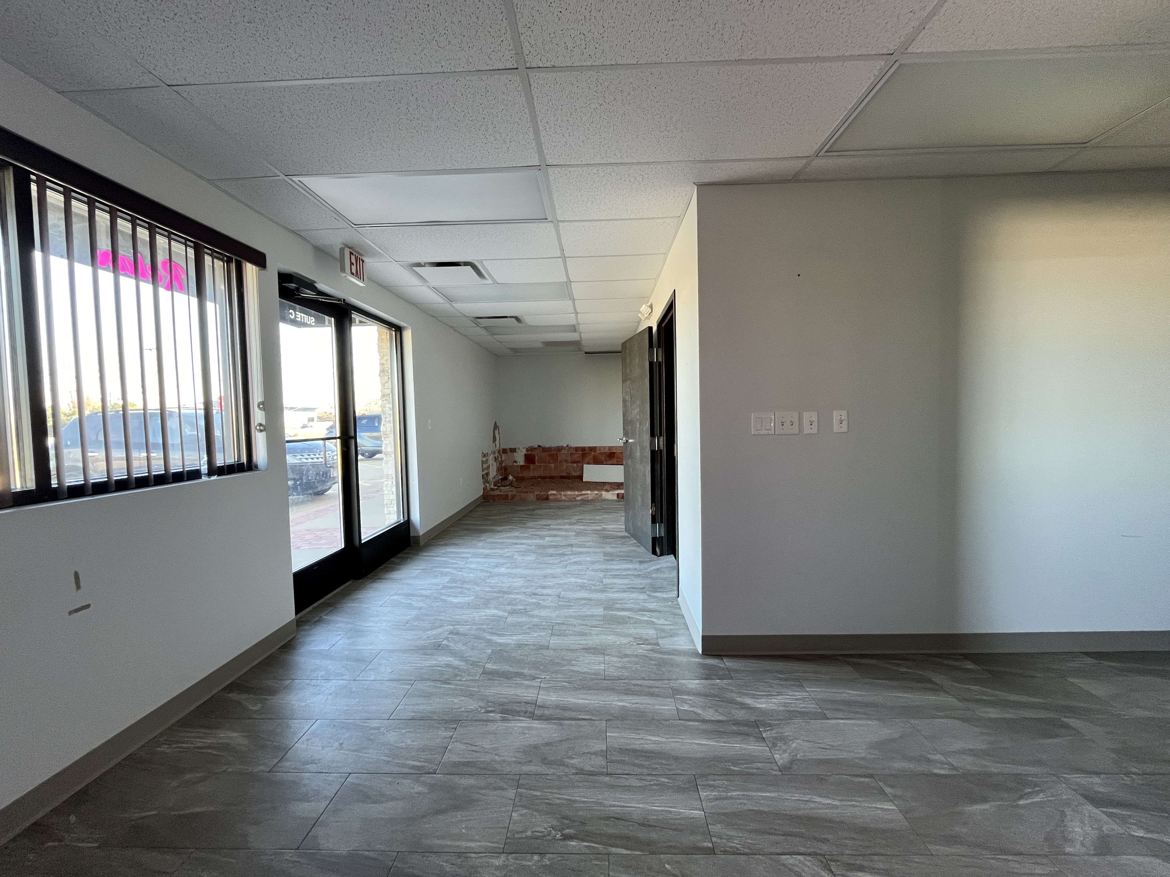 1314 Pioneer Parkway - Suite C, 1314 West Pioneer Parkway, Peoria, IL 61615